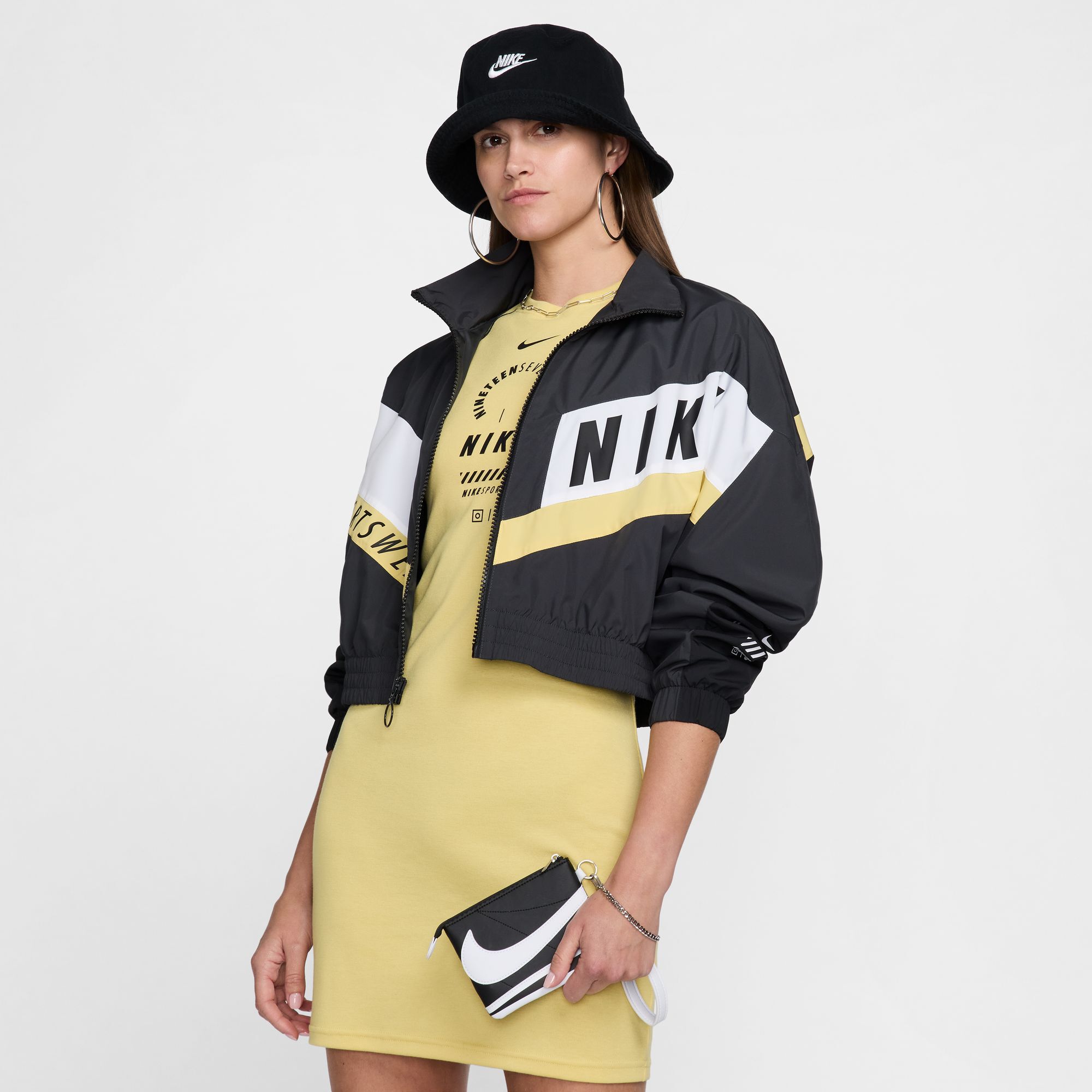 Buy Nike Icon Cortez Wristlet - Black/Black/White | Nike