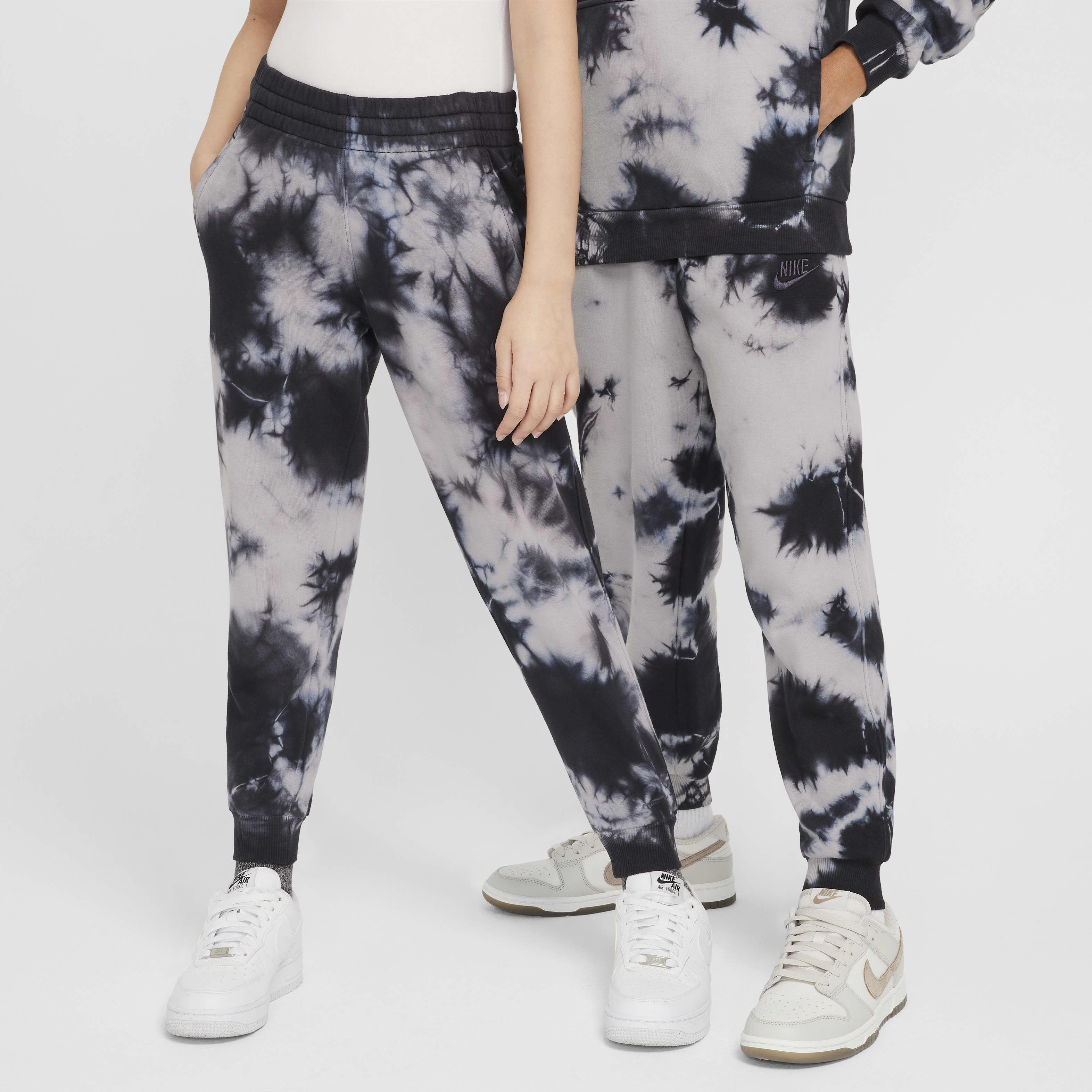 Nike tie dye sweatpants top