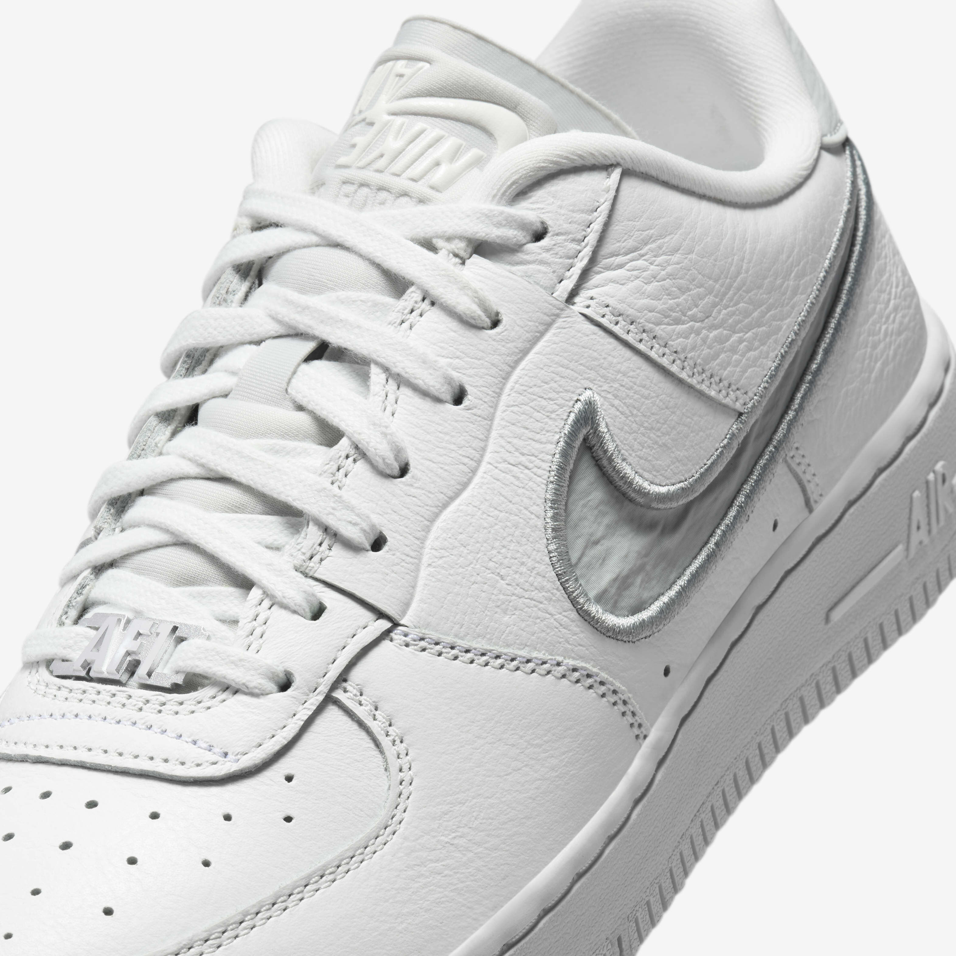 Nike air force 1 7 metallic women's deals