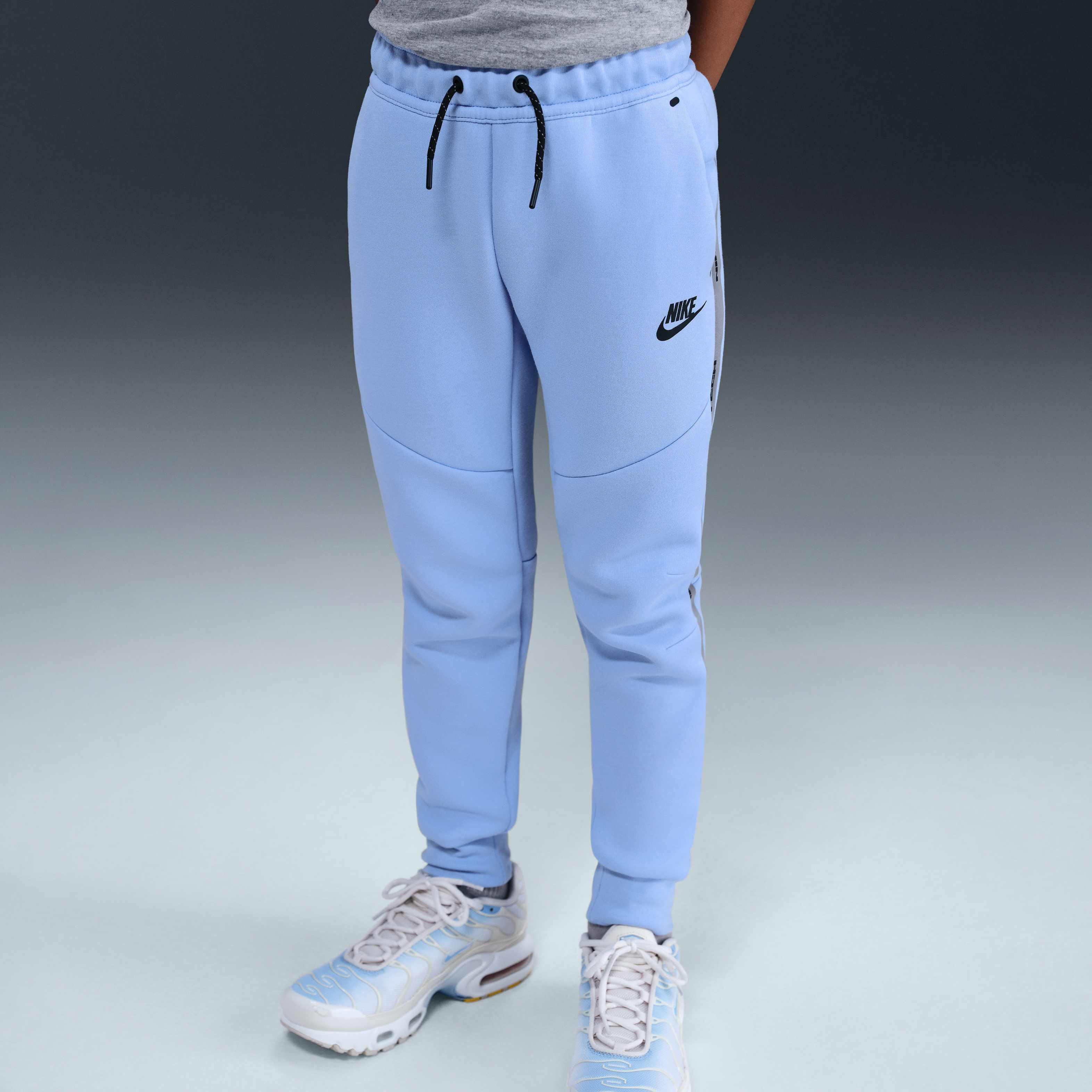 Nike Sportswear Tech Fleece image number 1