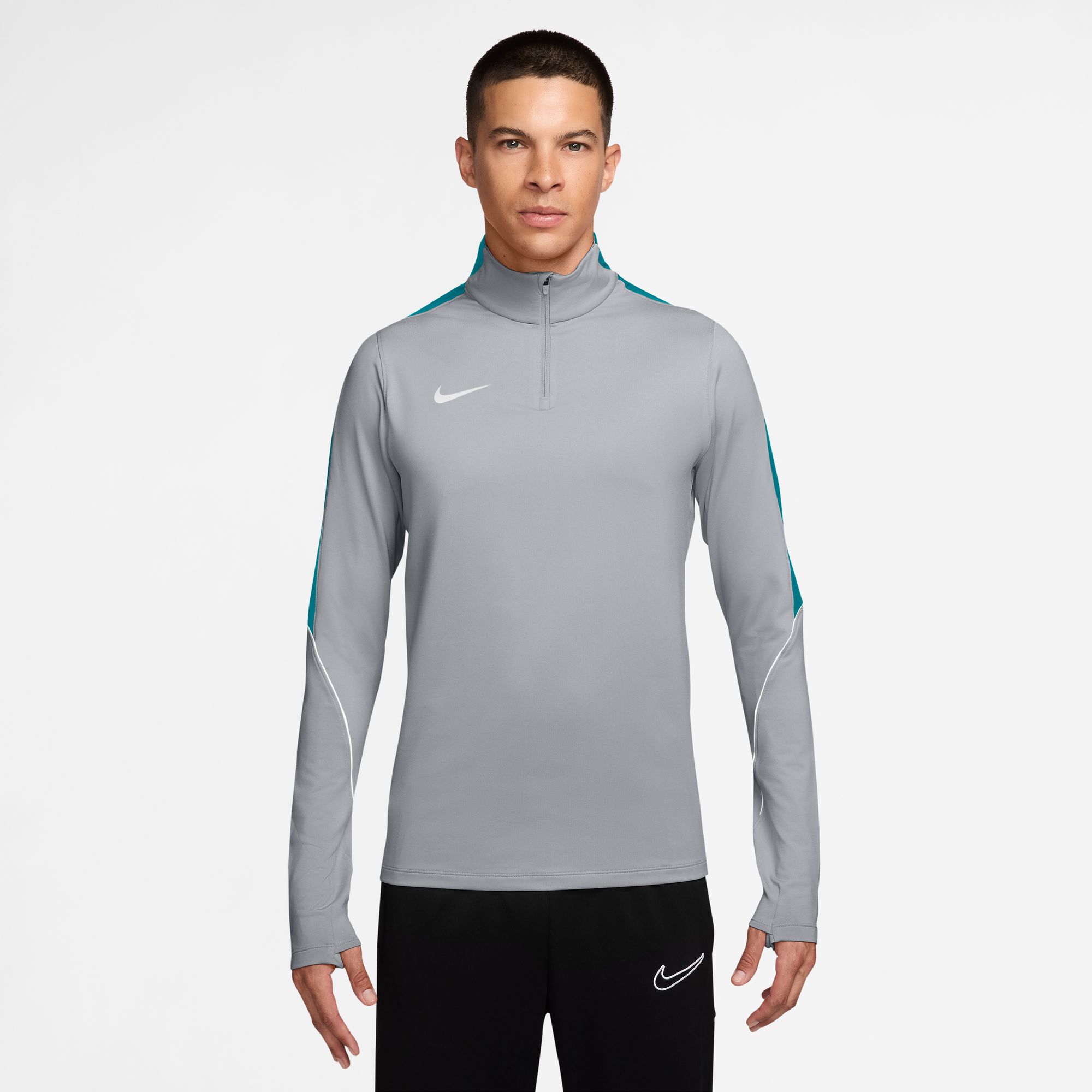 Nike Strike image number 0