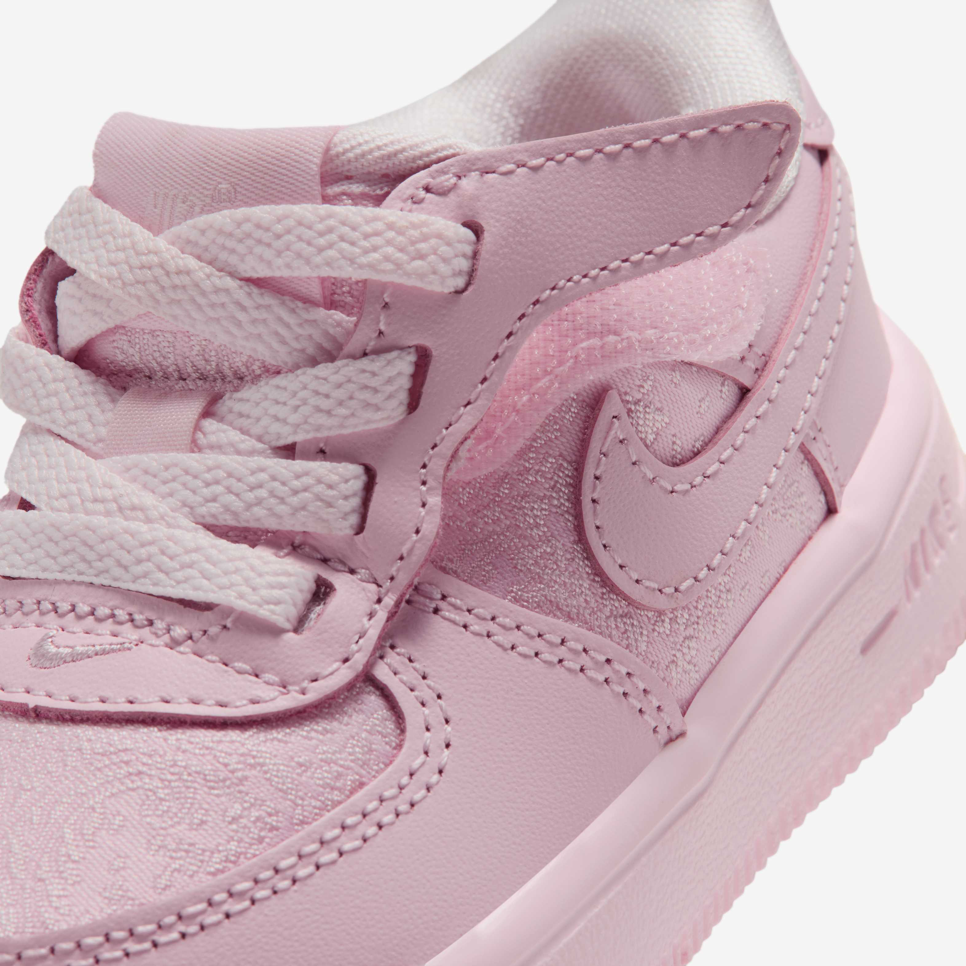 Nike Force 1 Low EasyOn image number 6