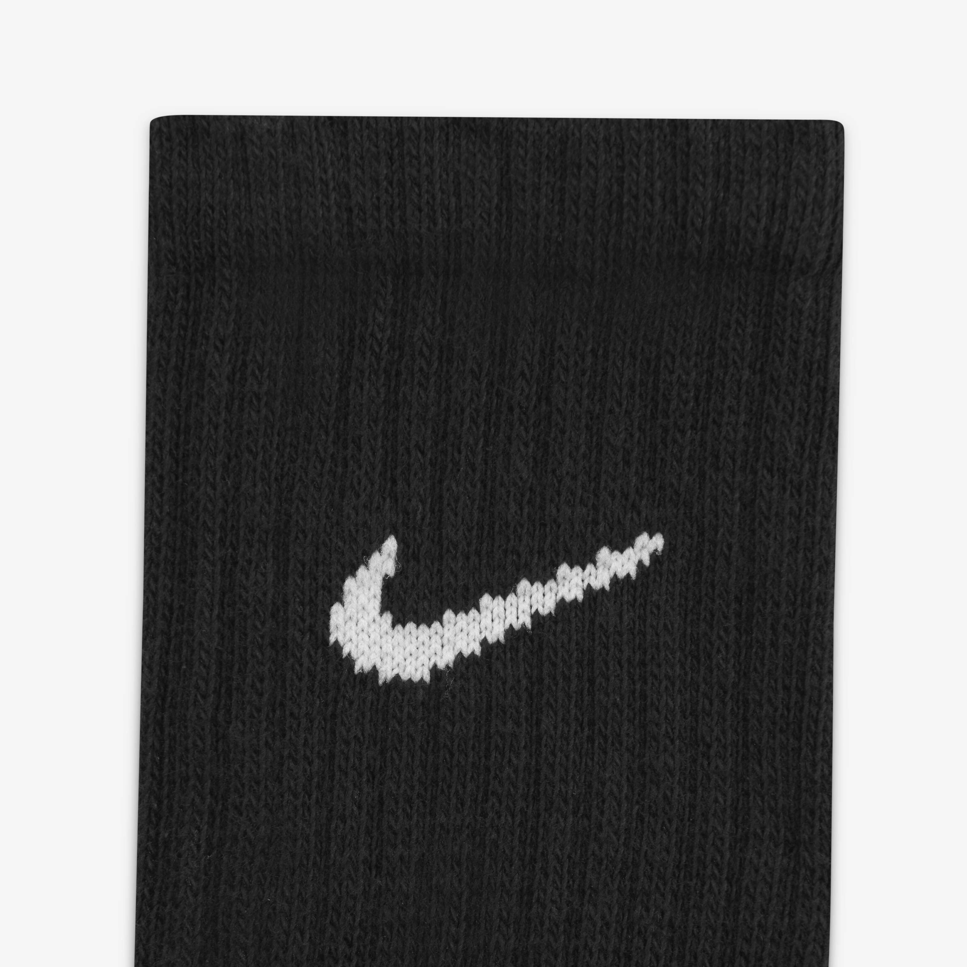 Nike Cushioned image number 3