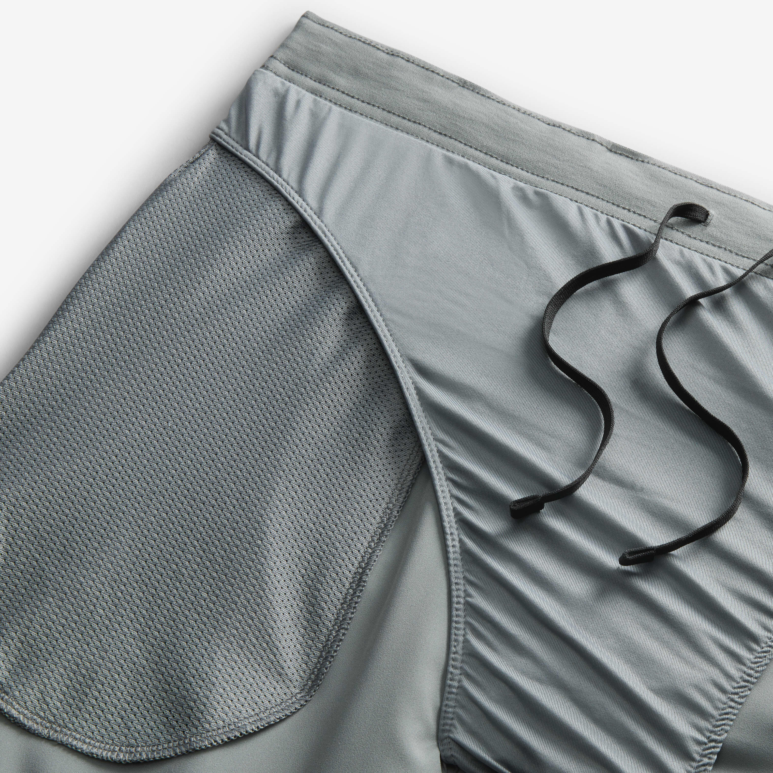 Mens grey nike running shorts clearance