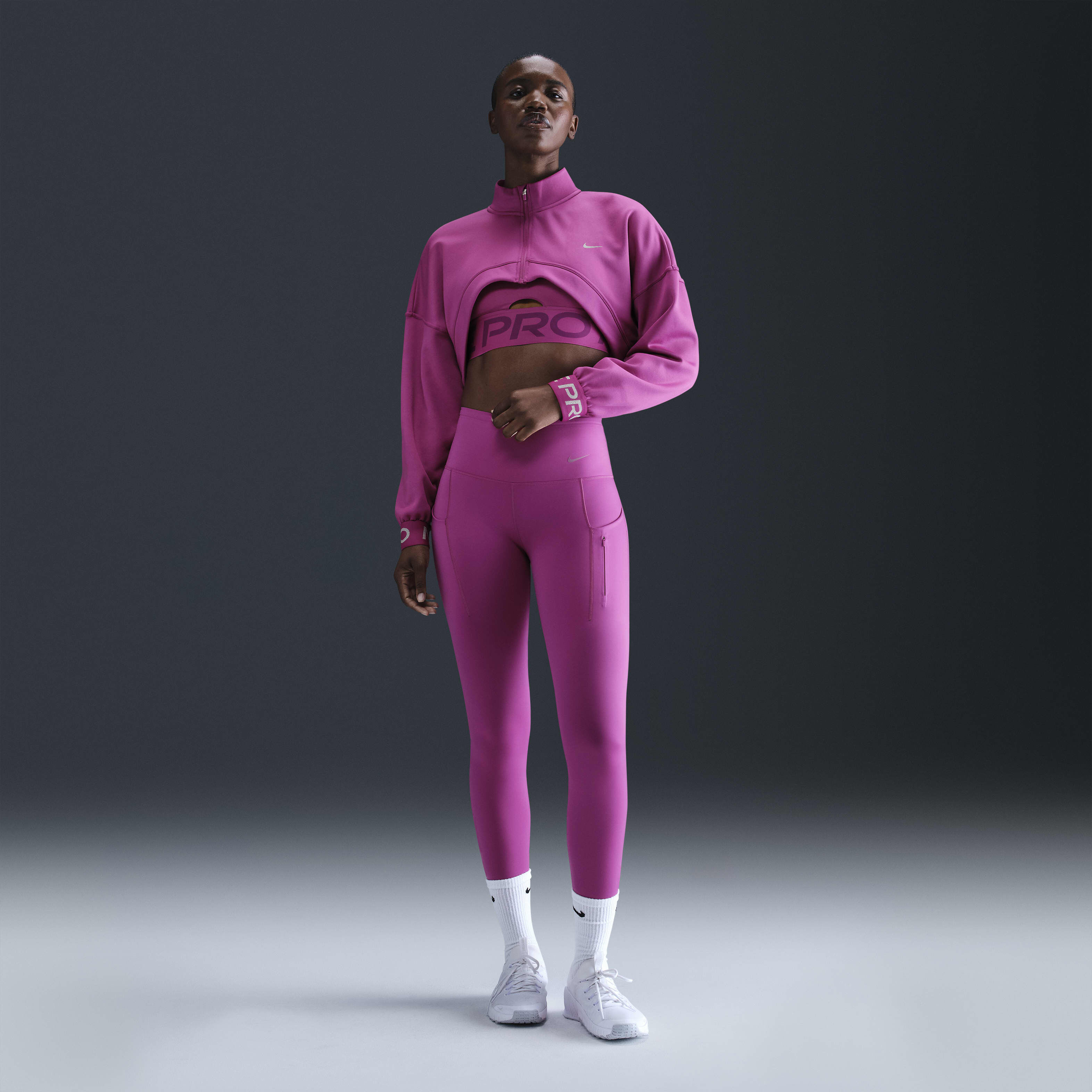 Nike Pro image number 3