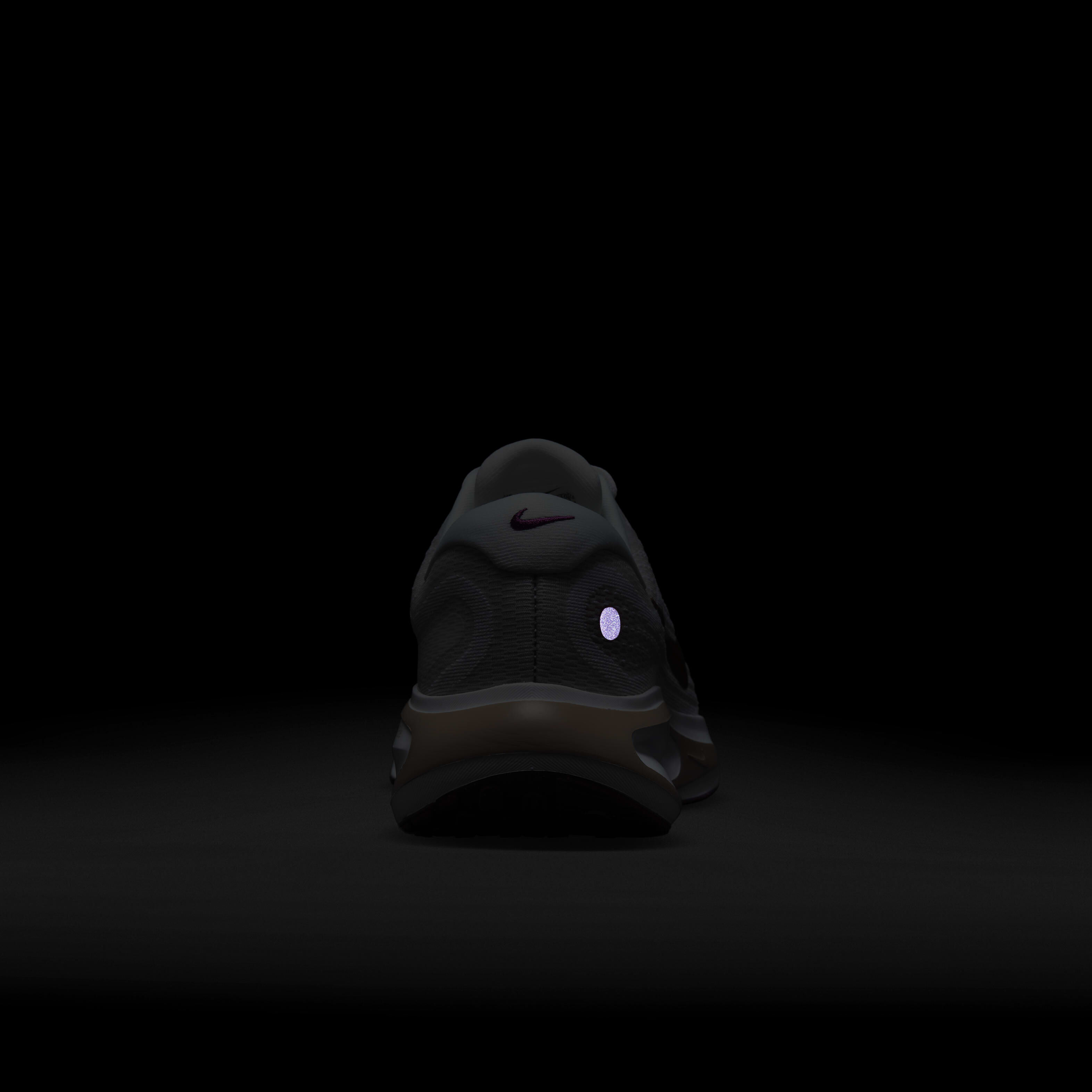 نايكي جيرني رن image number 8