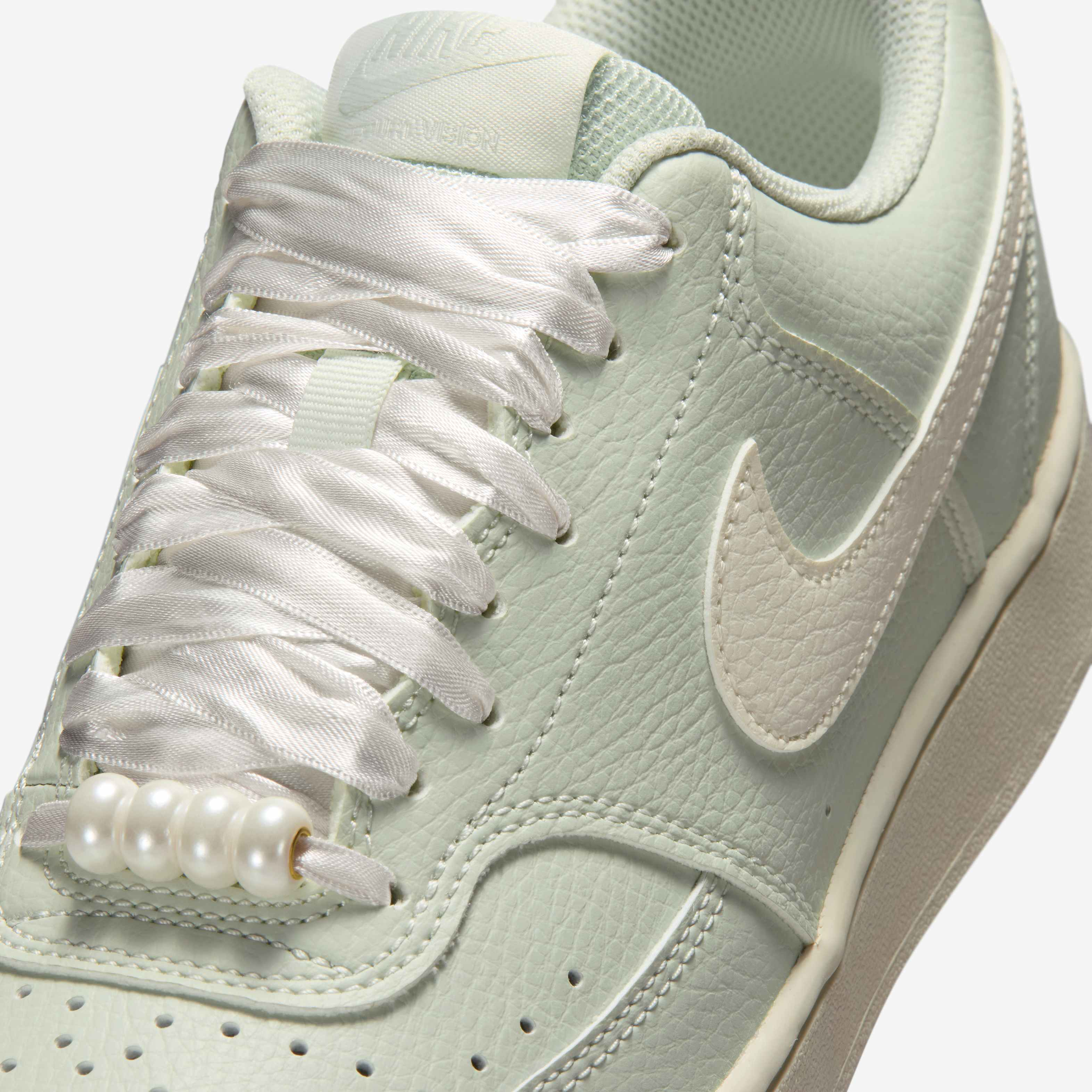 Nike Court Vision Low image number 17