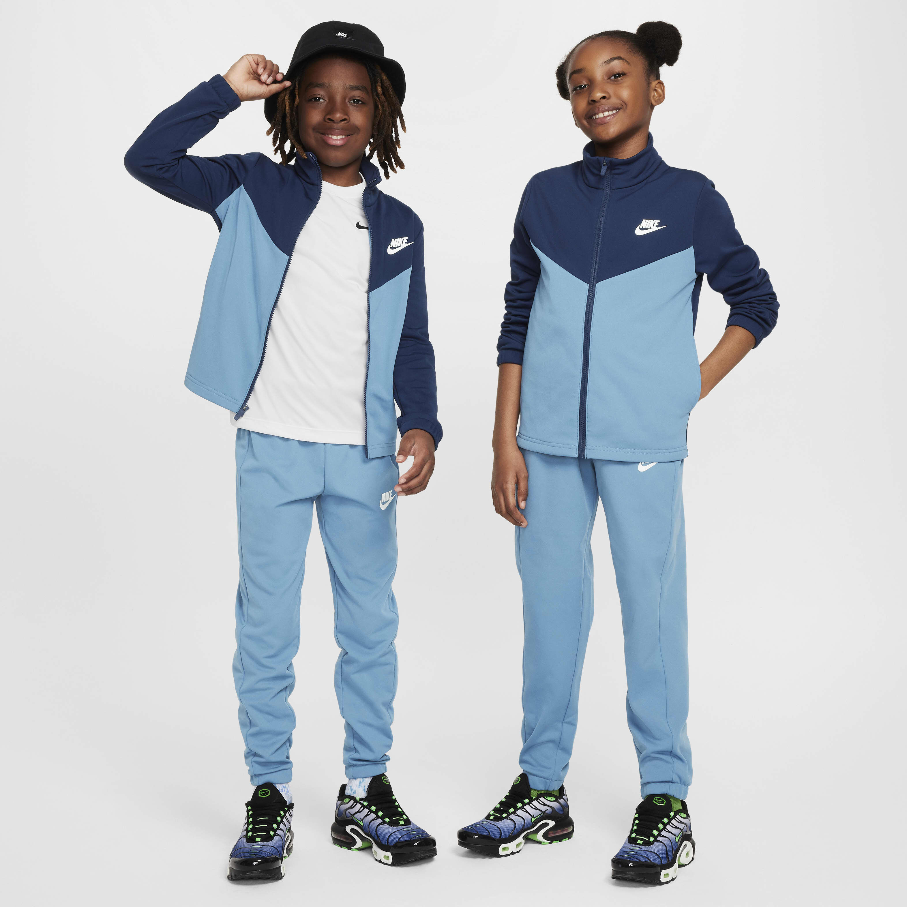 Nike tracksuit kids top