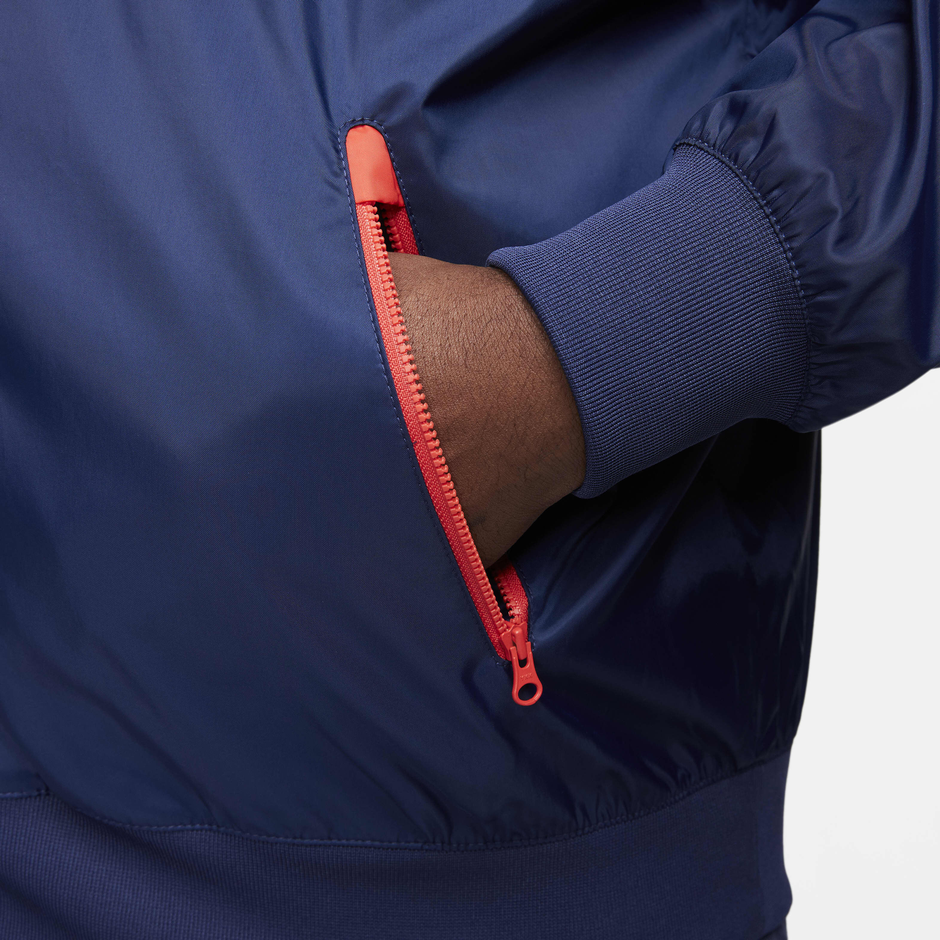 نايكي سبورتسوير ويندرانر image number 7