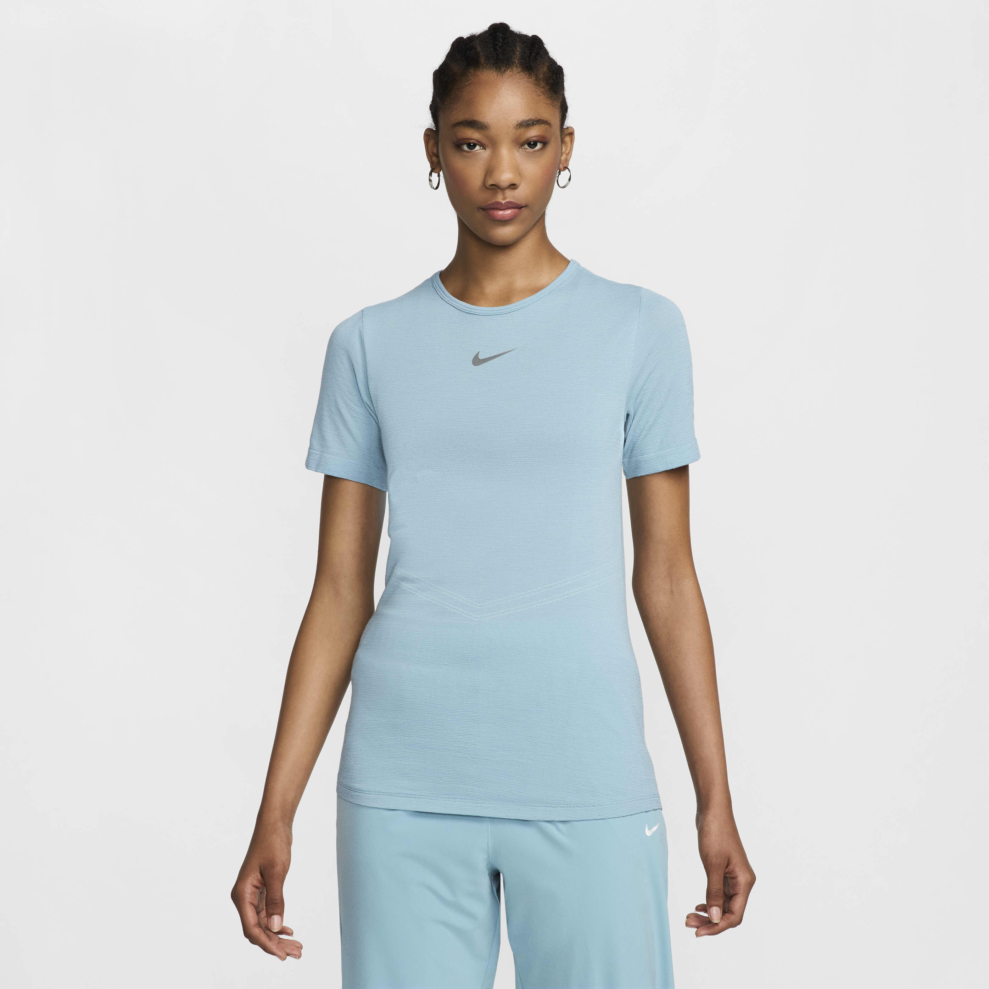 نايكي سويفت وول image number 0