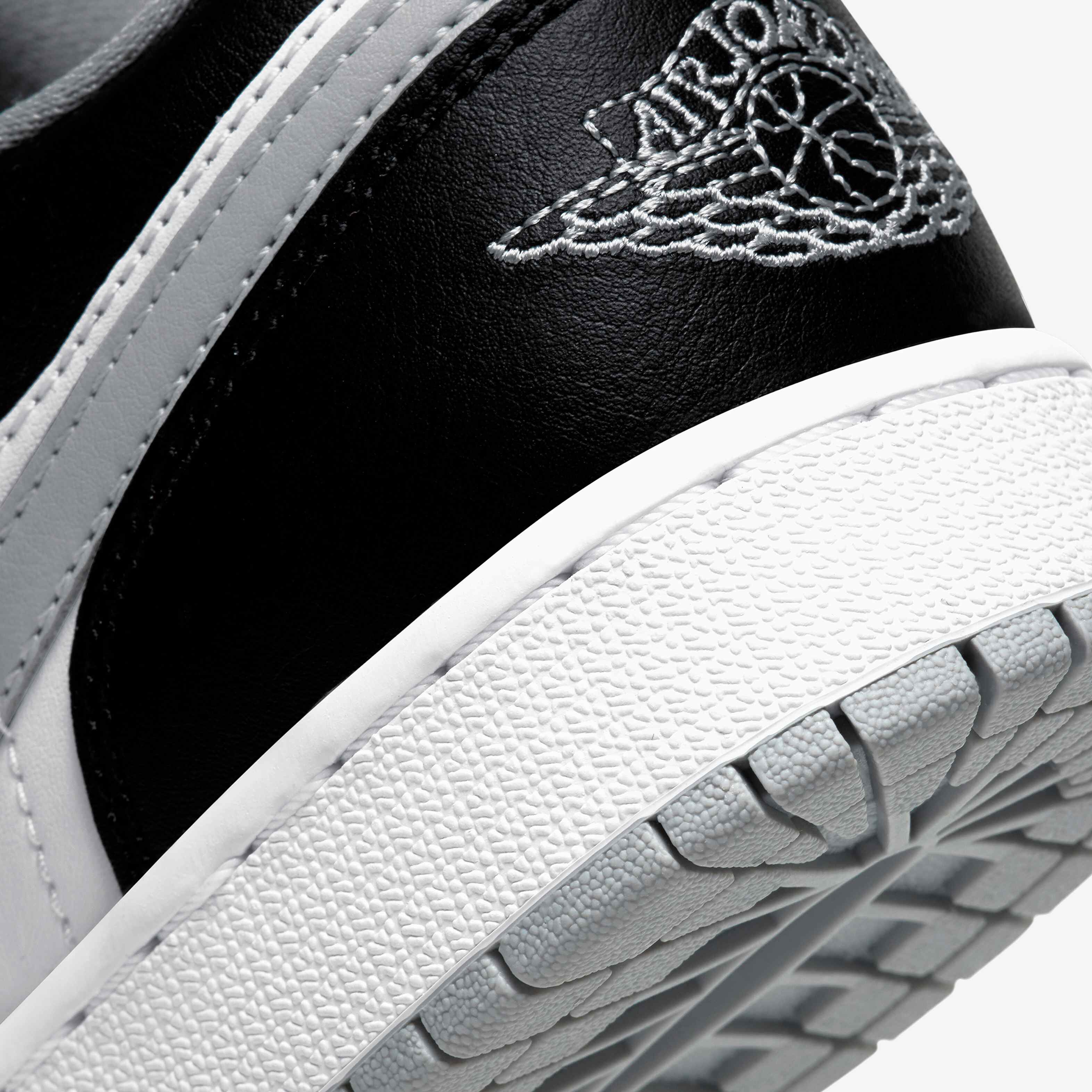 Air Jordan 1 Low image number 7