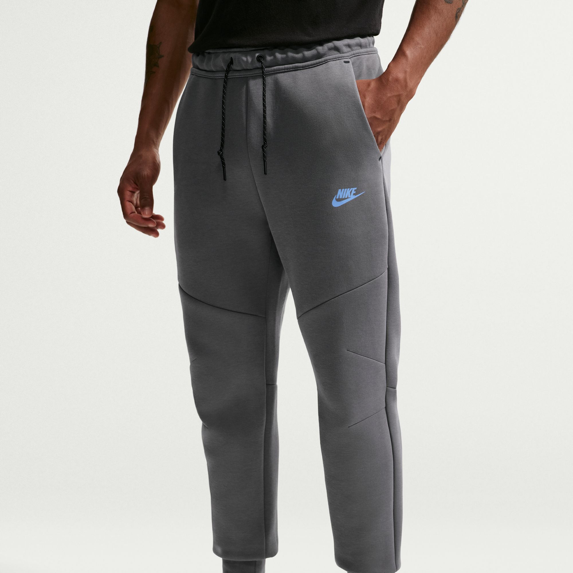 Nike Tech image number 2