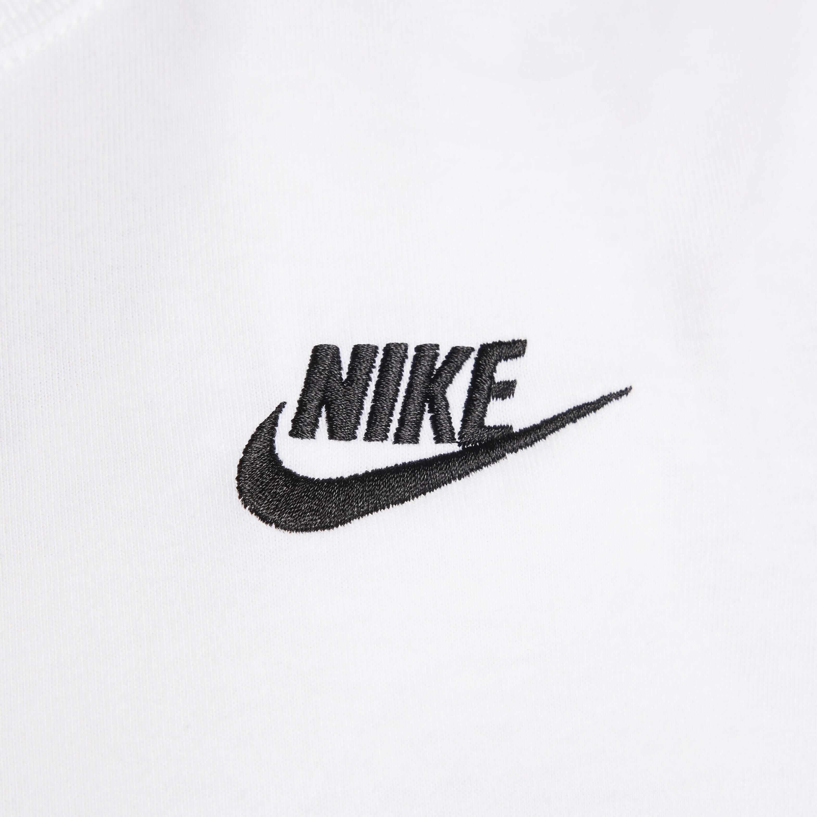 Nike Sportswear Club image number 3