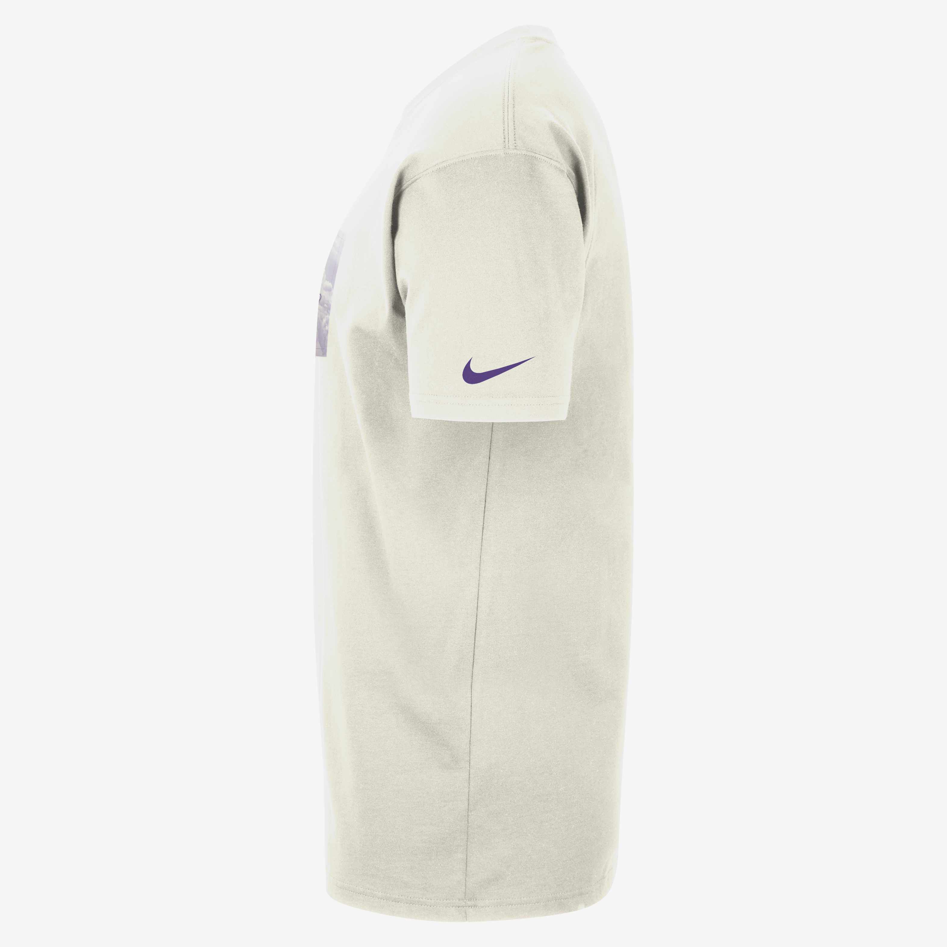 Los Angeles Lakers Courtside image number 2