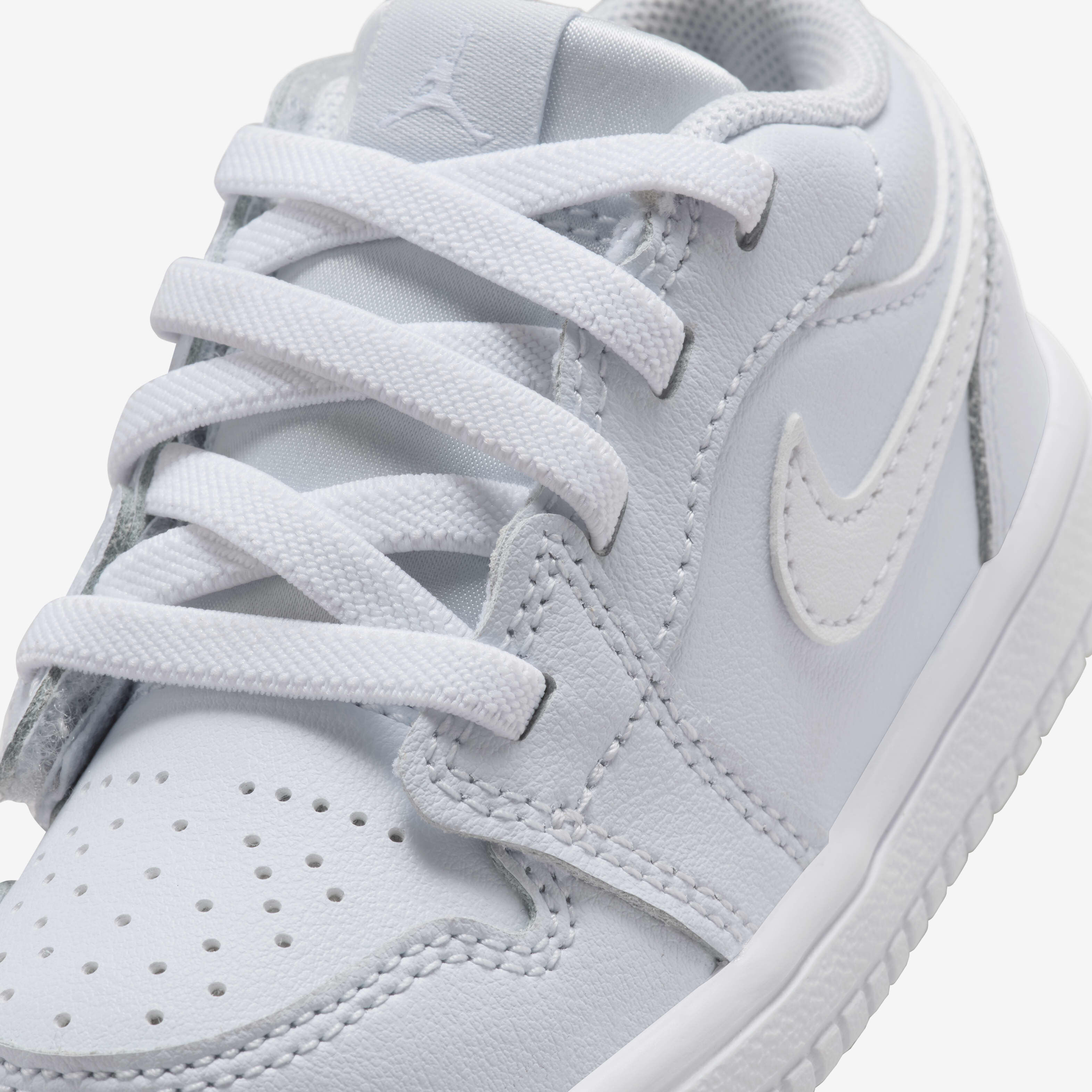 جوردن 1 لو الت image number 6