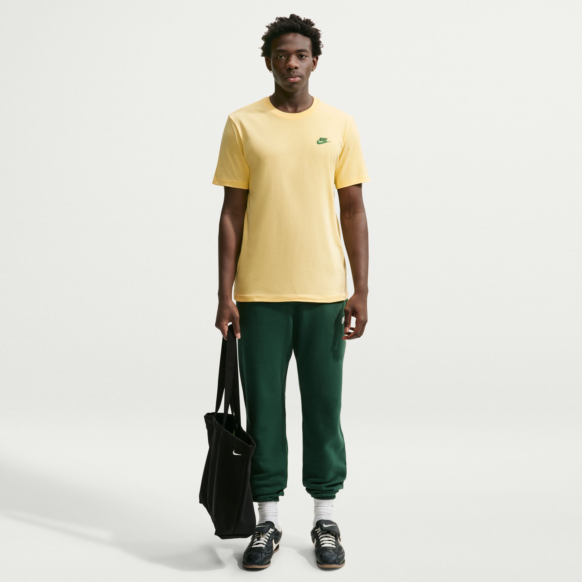 Men's Sportswear Club T-Shirt image number 0