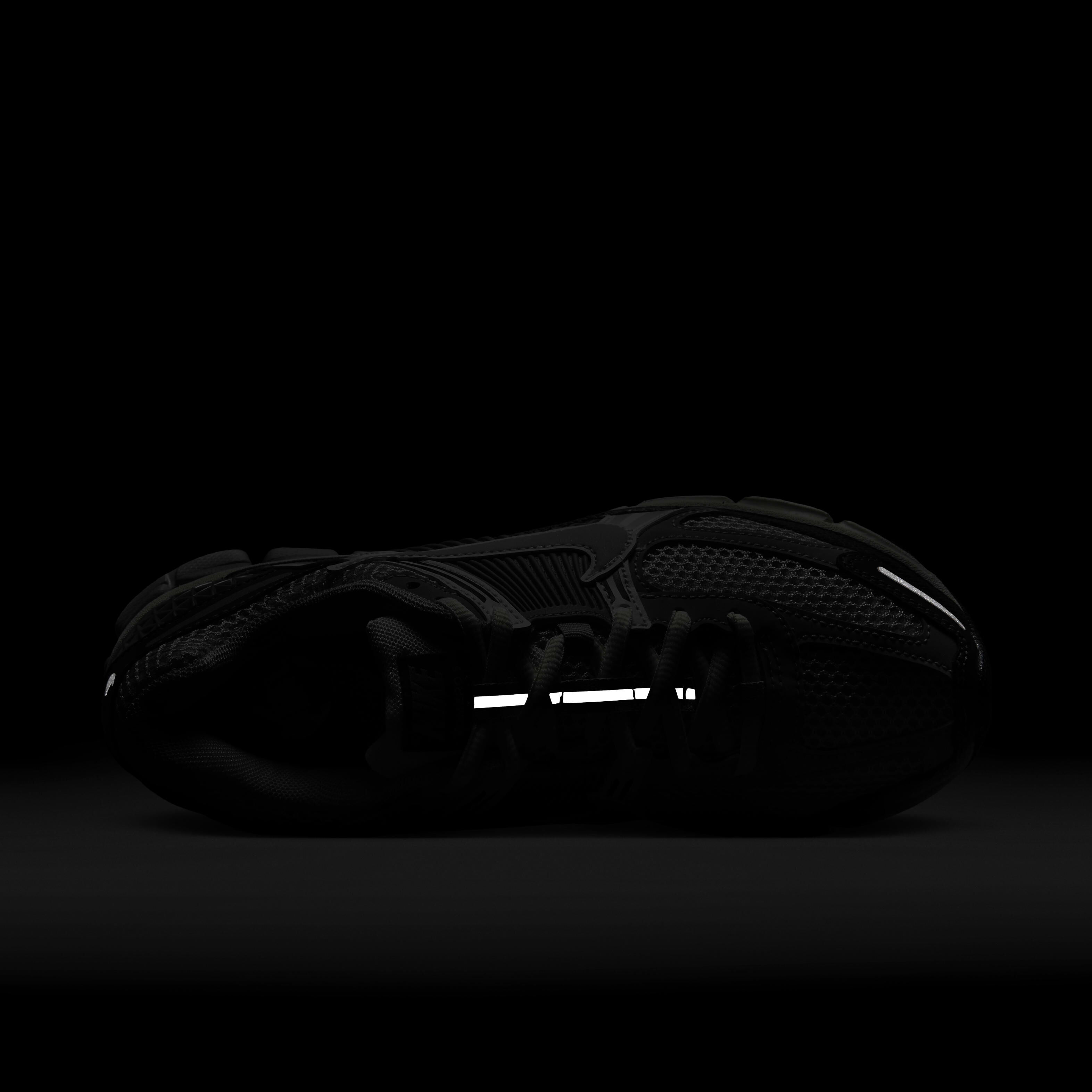 Nike Zoom Vomero 5 image number 8