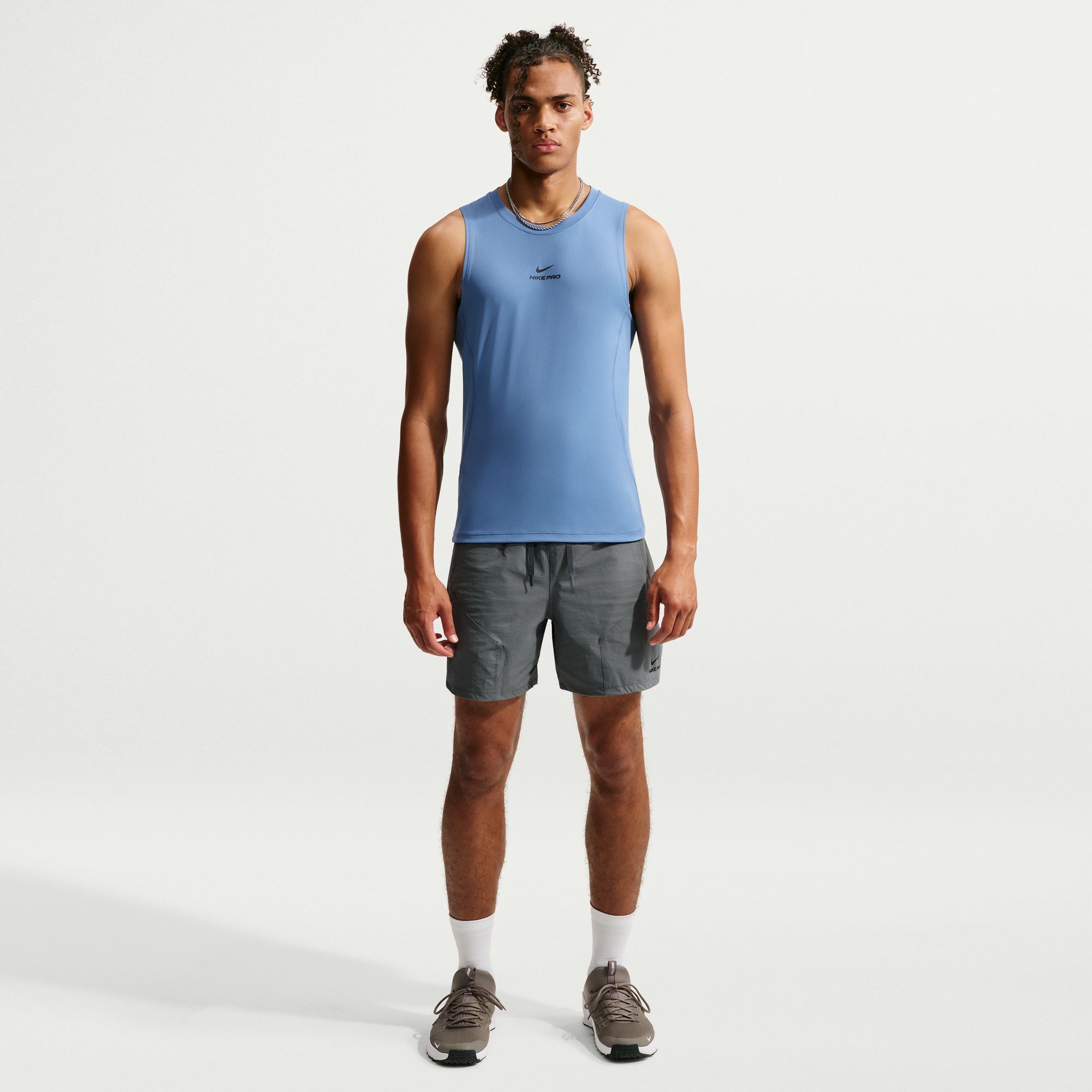 Nike Pro Training image number 0