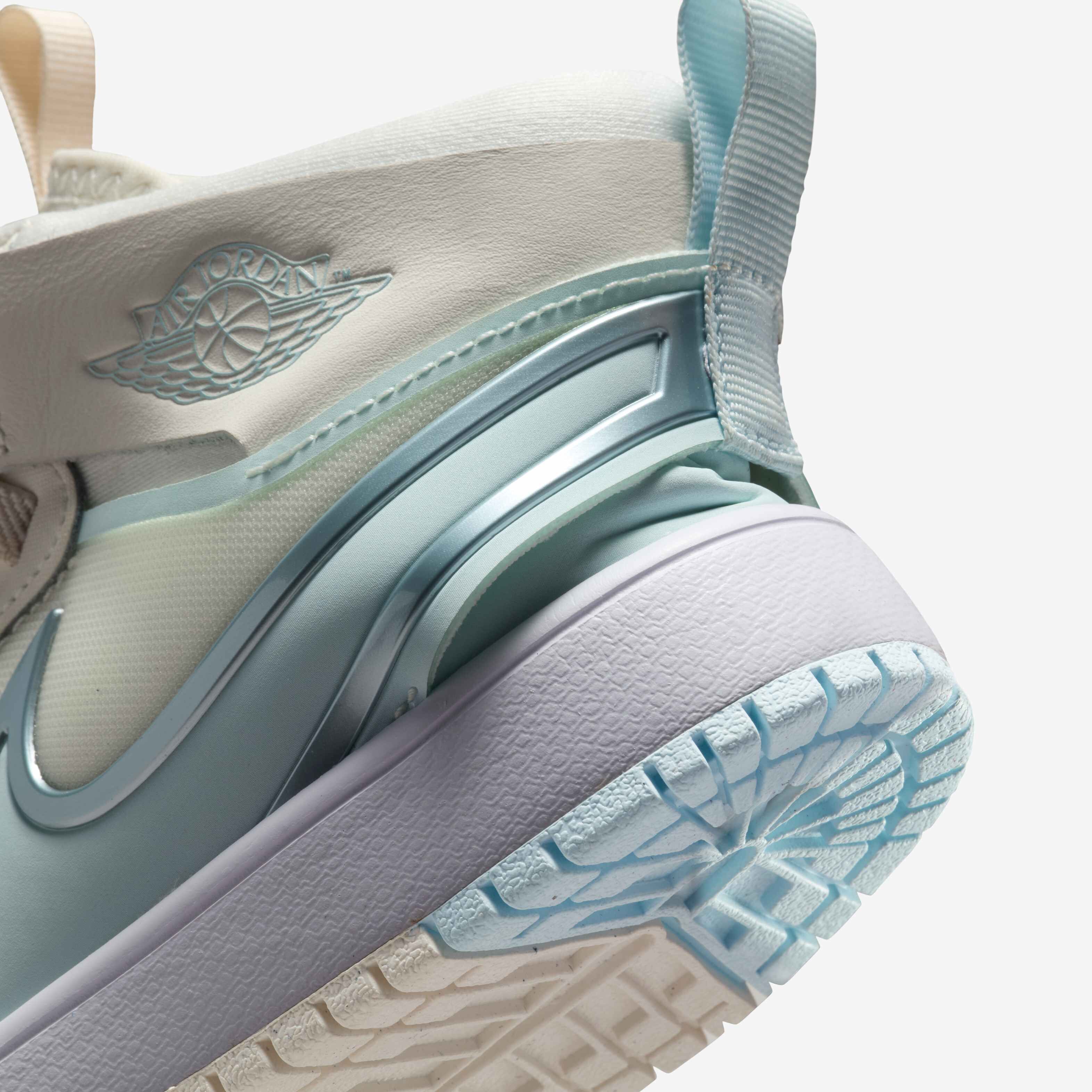 جوردن 1 ميد RM ايزي اون image number 8