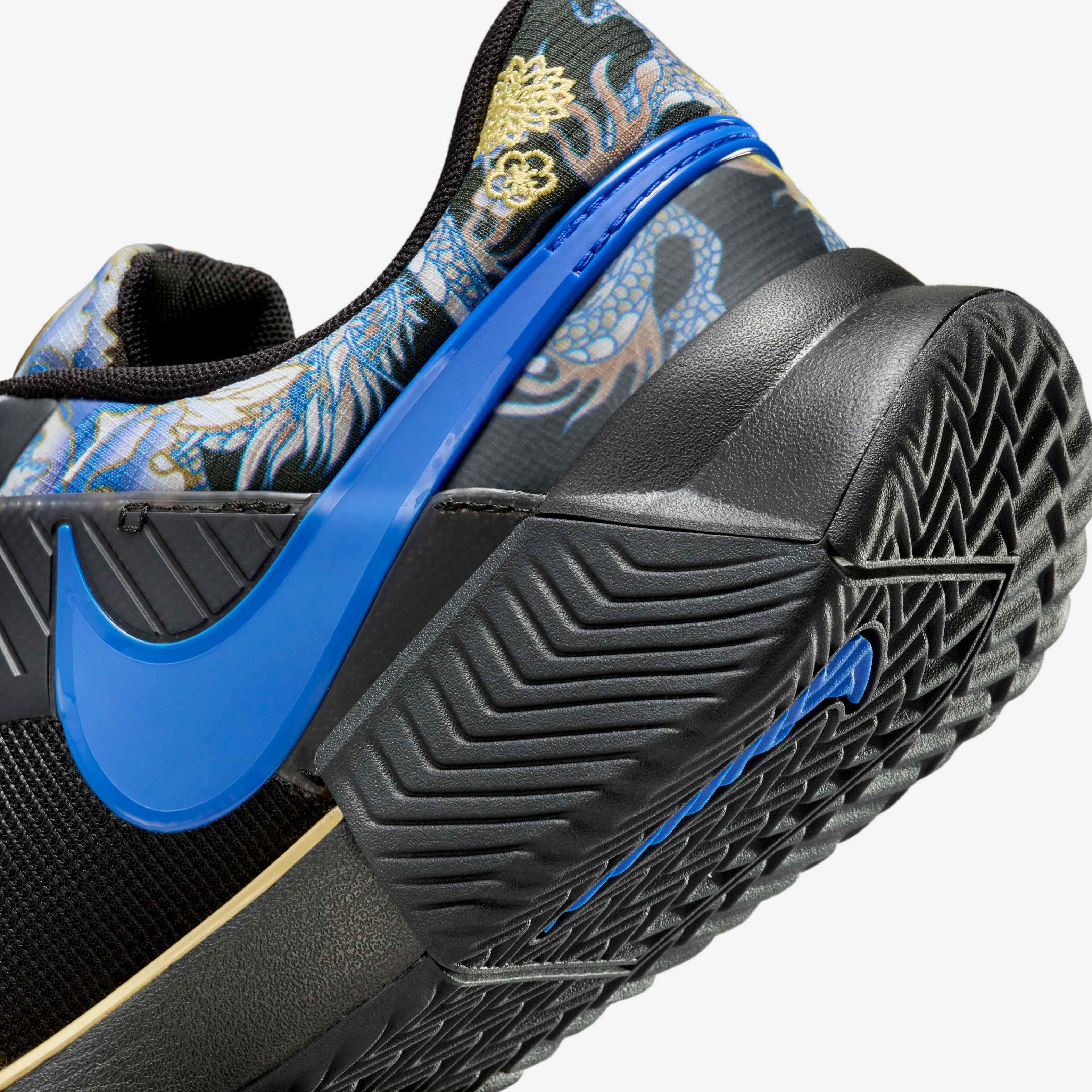 نايكي GP تشالنج 1 'ناعومي اوساكا' بريميوم image number 8