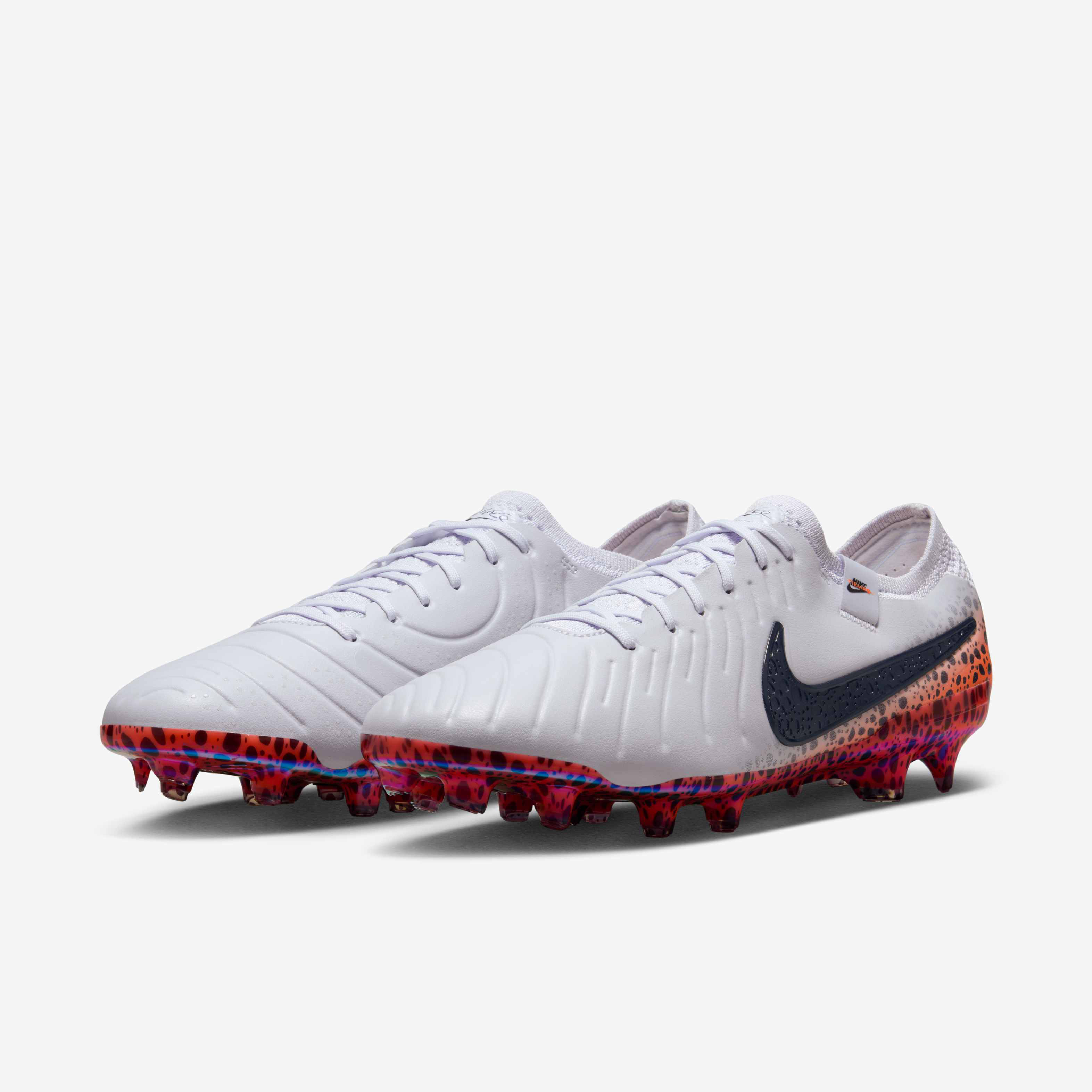 Nike Tiempo Legend 10 Elite Electric image number 5