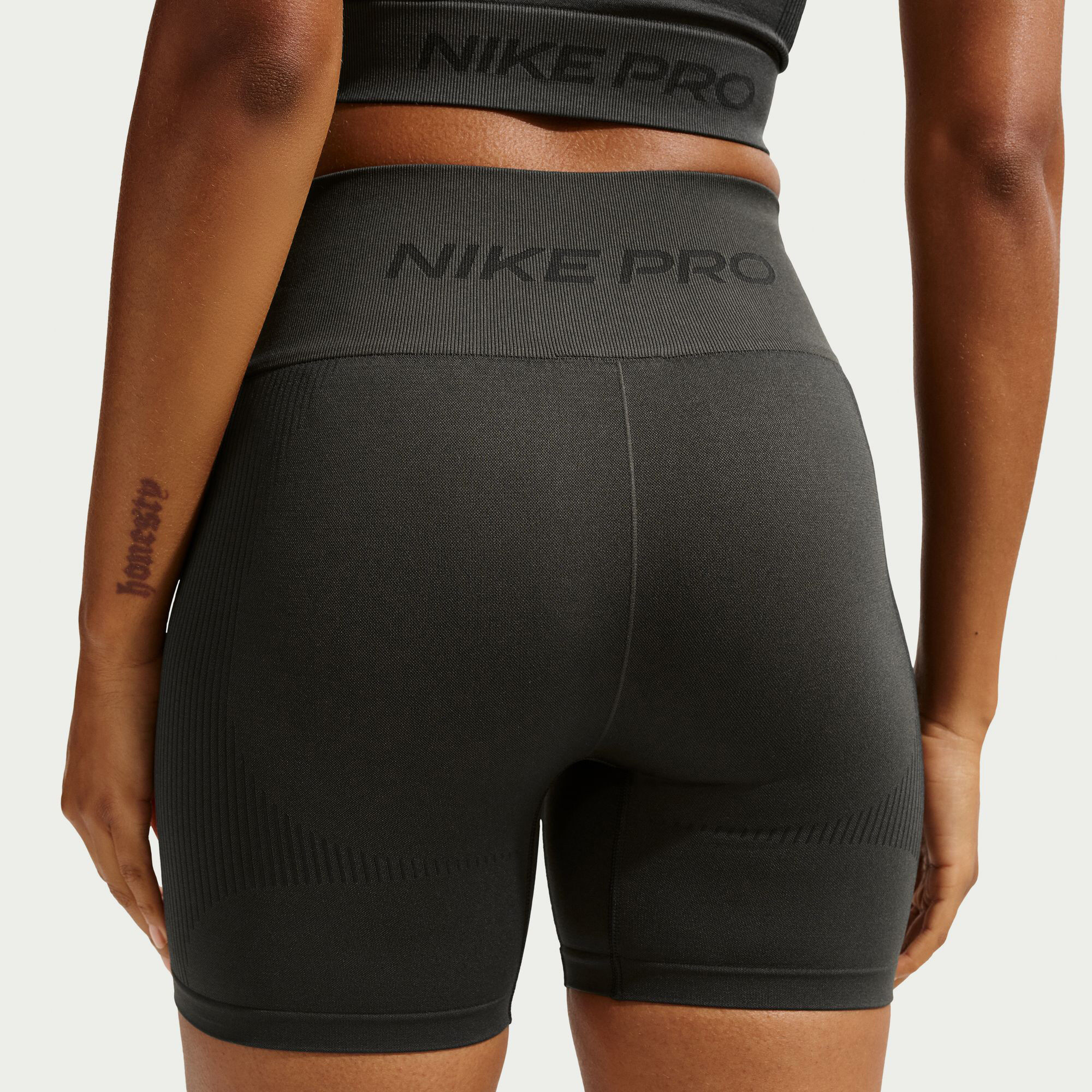 Nike Pro Seamless image number 3