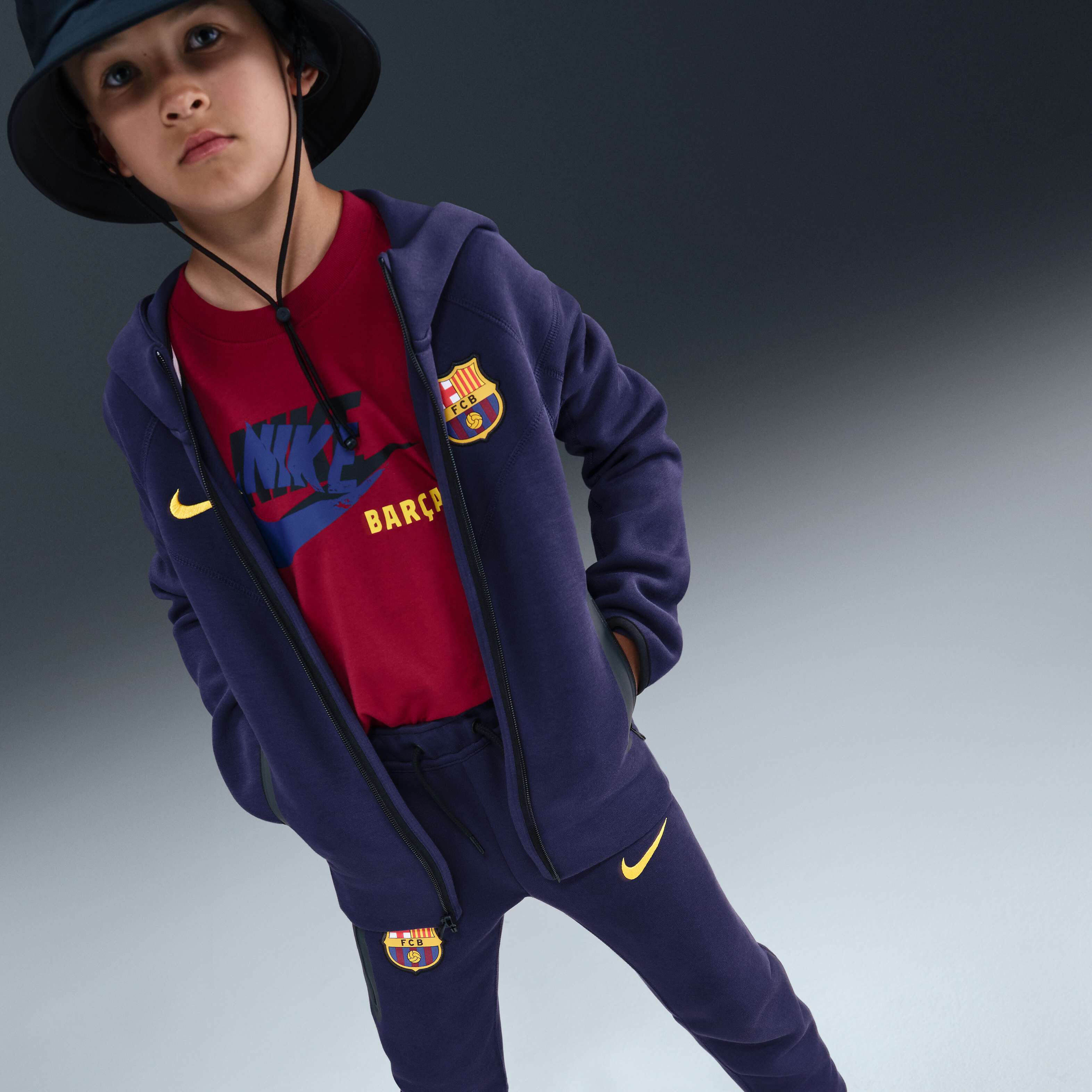 F.C. Barcelona Tech image number 4