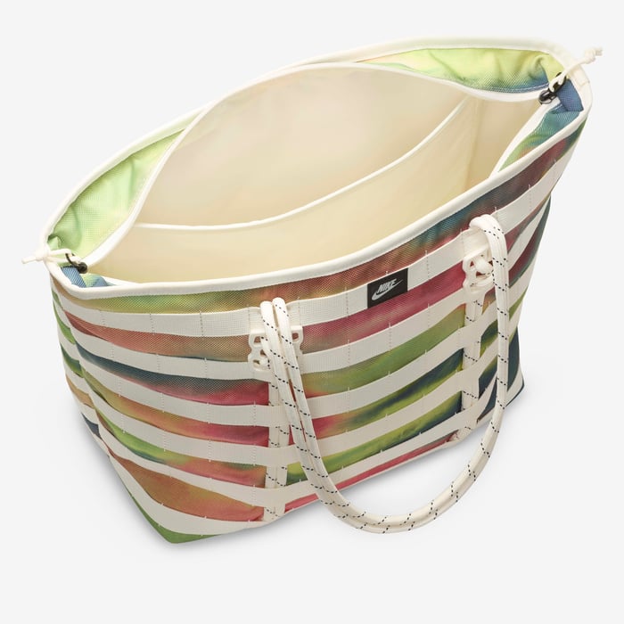 نايكي سبورتسوير ويمنز ارتيست كوليكشن image number 4 نايكي سبورتسوير ويمنز ارتيست كوليكشن image number 4