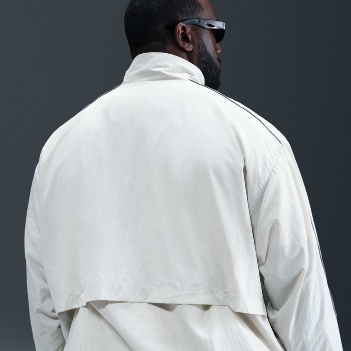 نايكي سبورتسوير سولو سووش image number 10 نايكي سبورتسوير سولو سووش image number 10