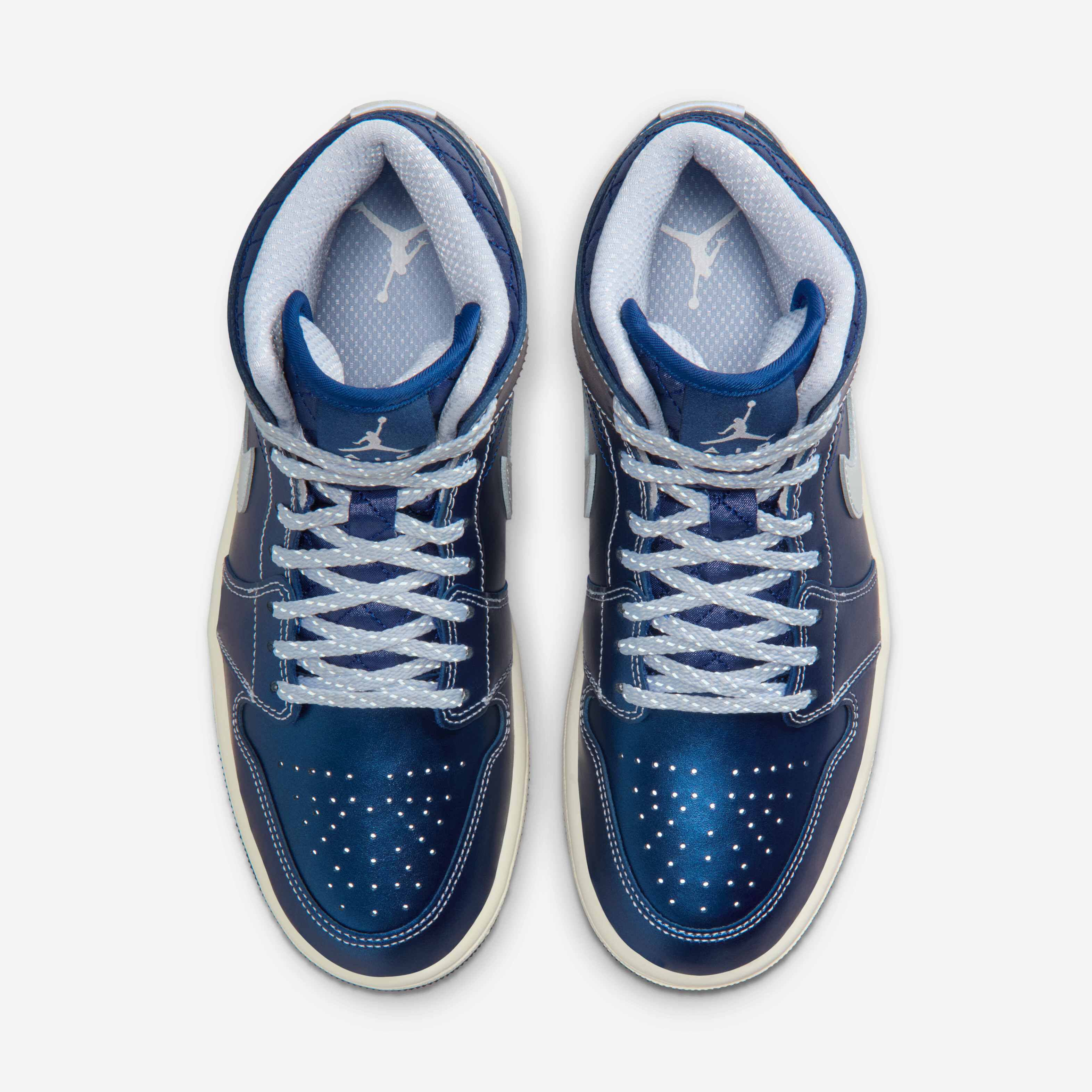 Air Jordan 1 Mid SE image number 3