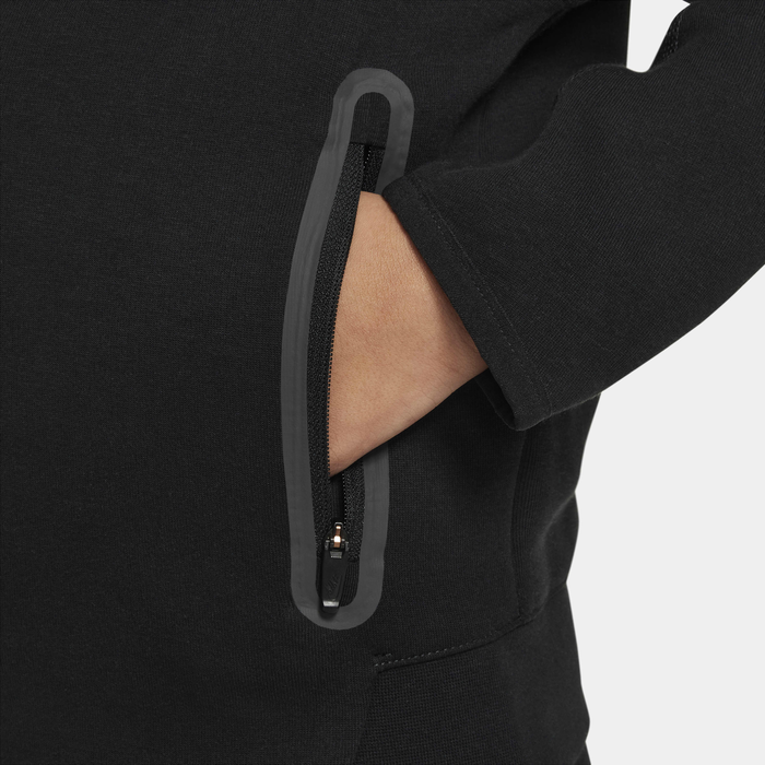 طقم نايكي سبورتسوير تك فليس بسحاب كامل image number 4 طقم نايكي سبورتسوير تك فليس بسحاب كامل image number 4