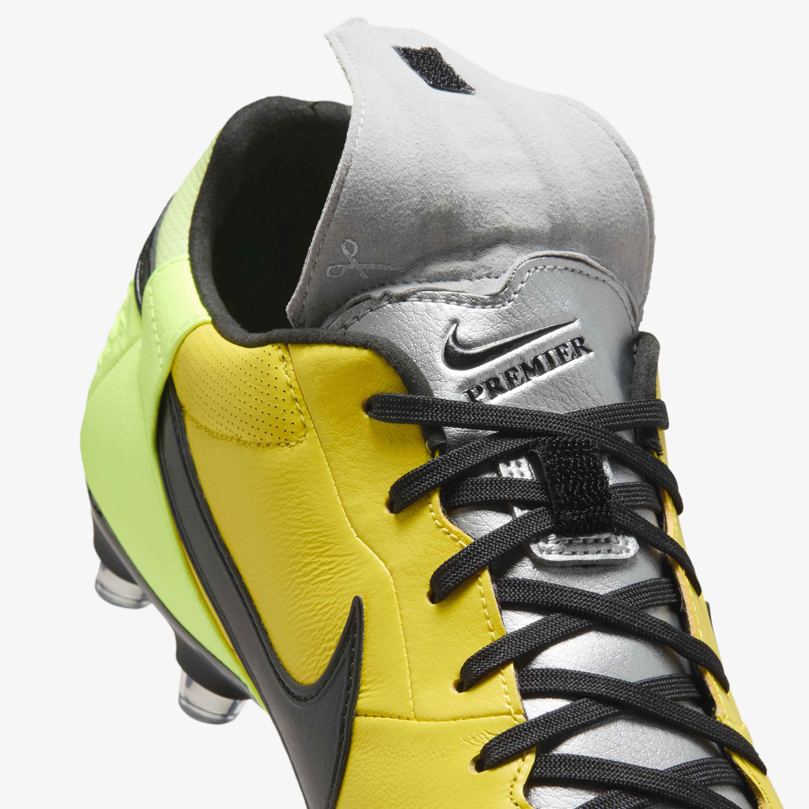 Nike Premier 3 image number 9
