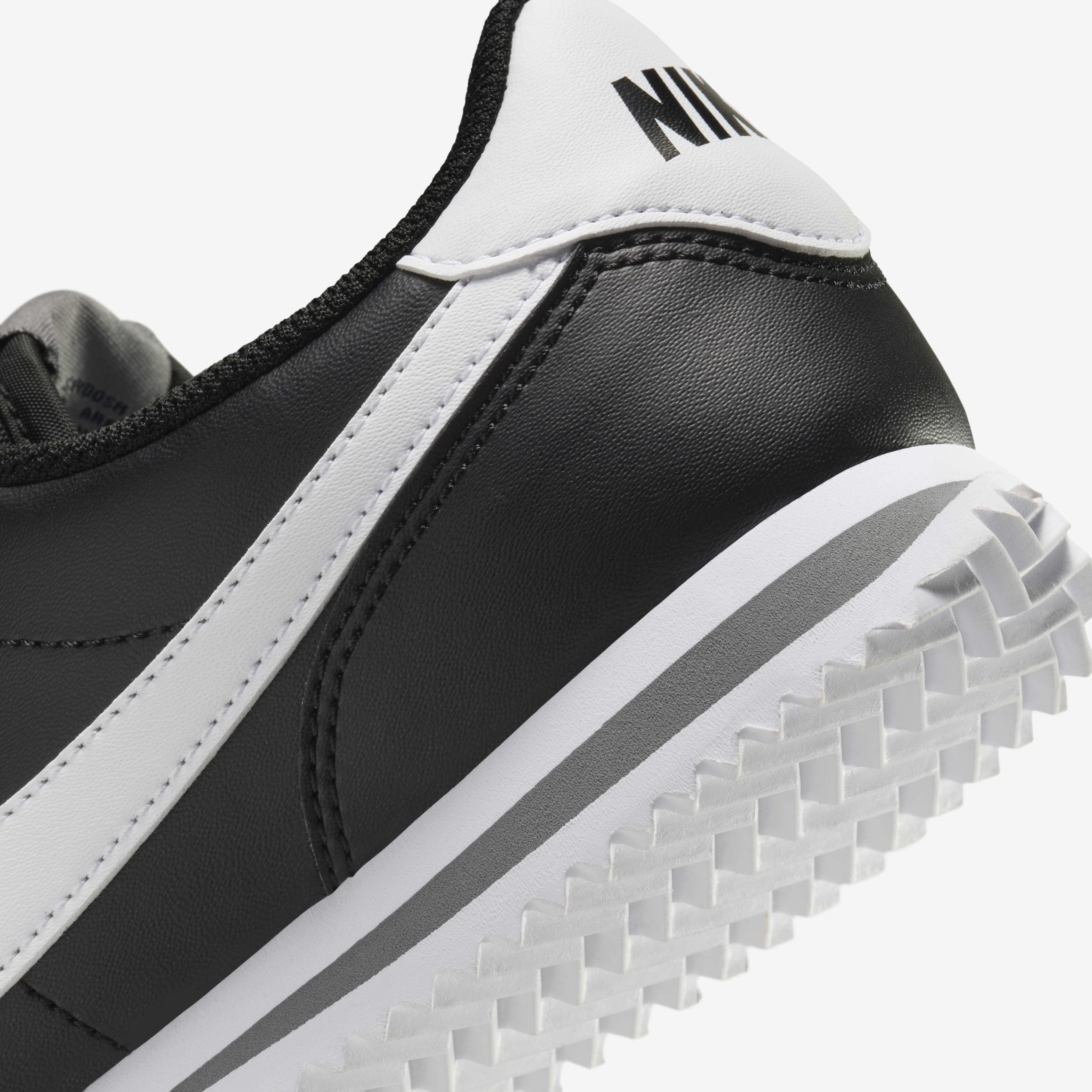 Buy Nike Cortez Older Kids Shoes Nike Kuwait Official