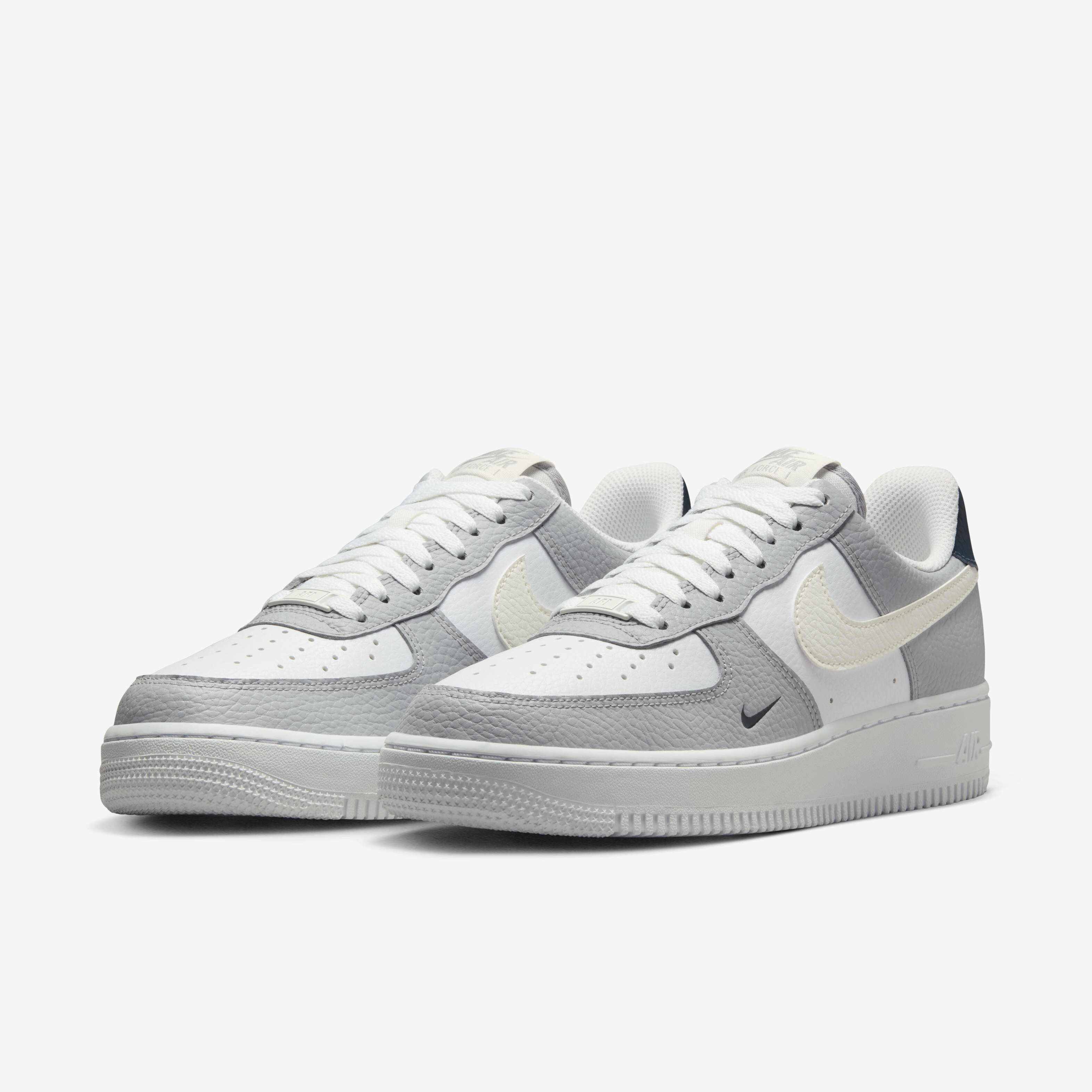 Nike Air Force 1 '07 image number 4
