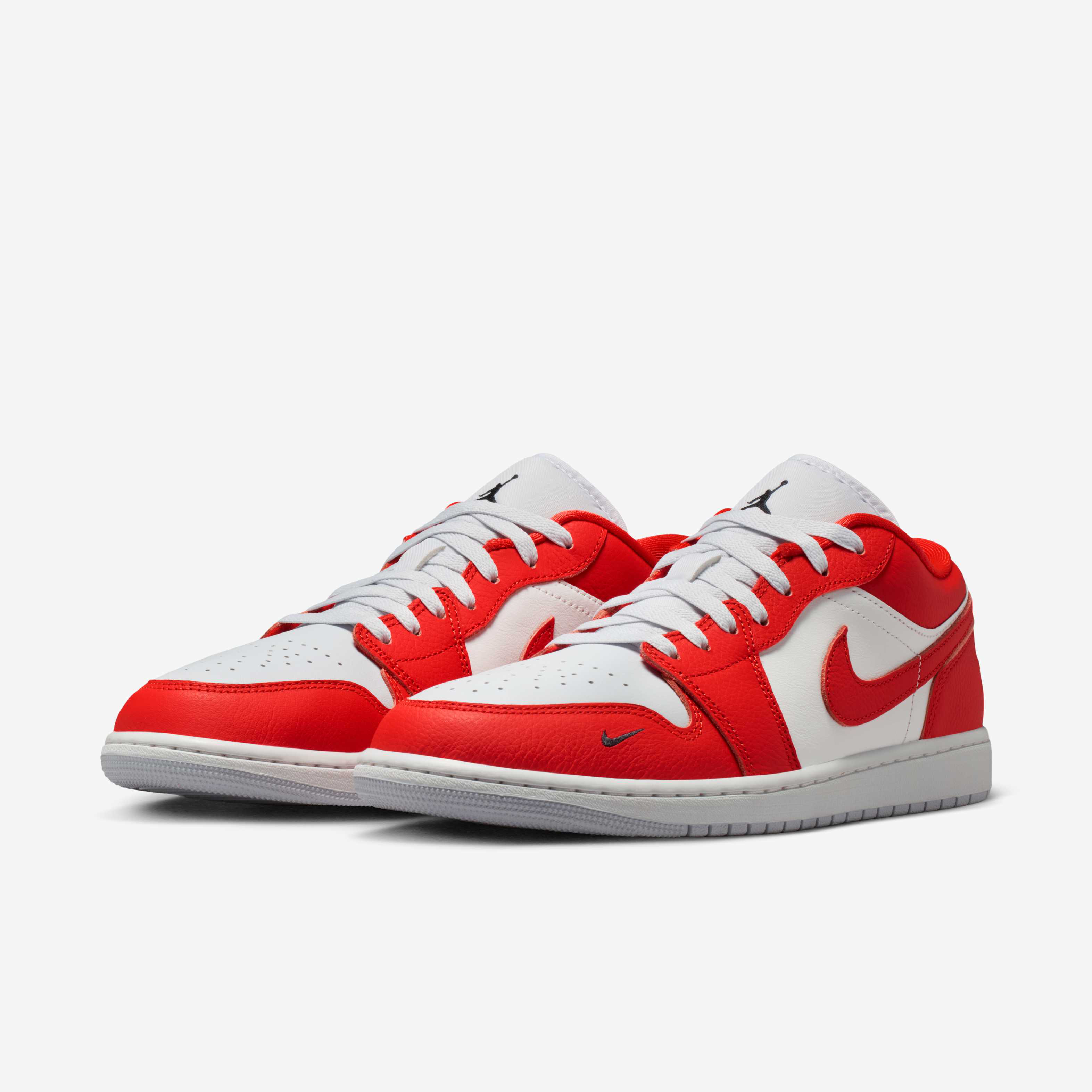 Air Jordan 1 Low SE image number 4