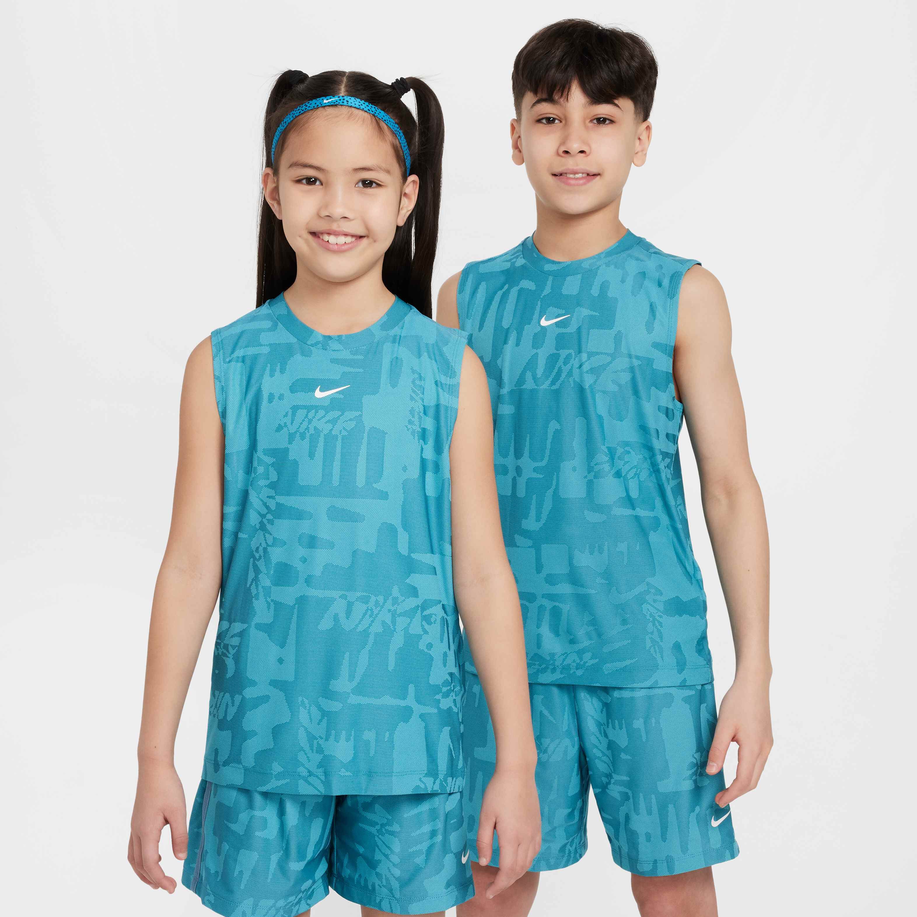 نايكي مالتي image number 0