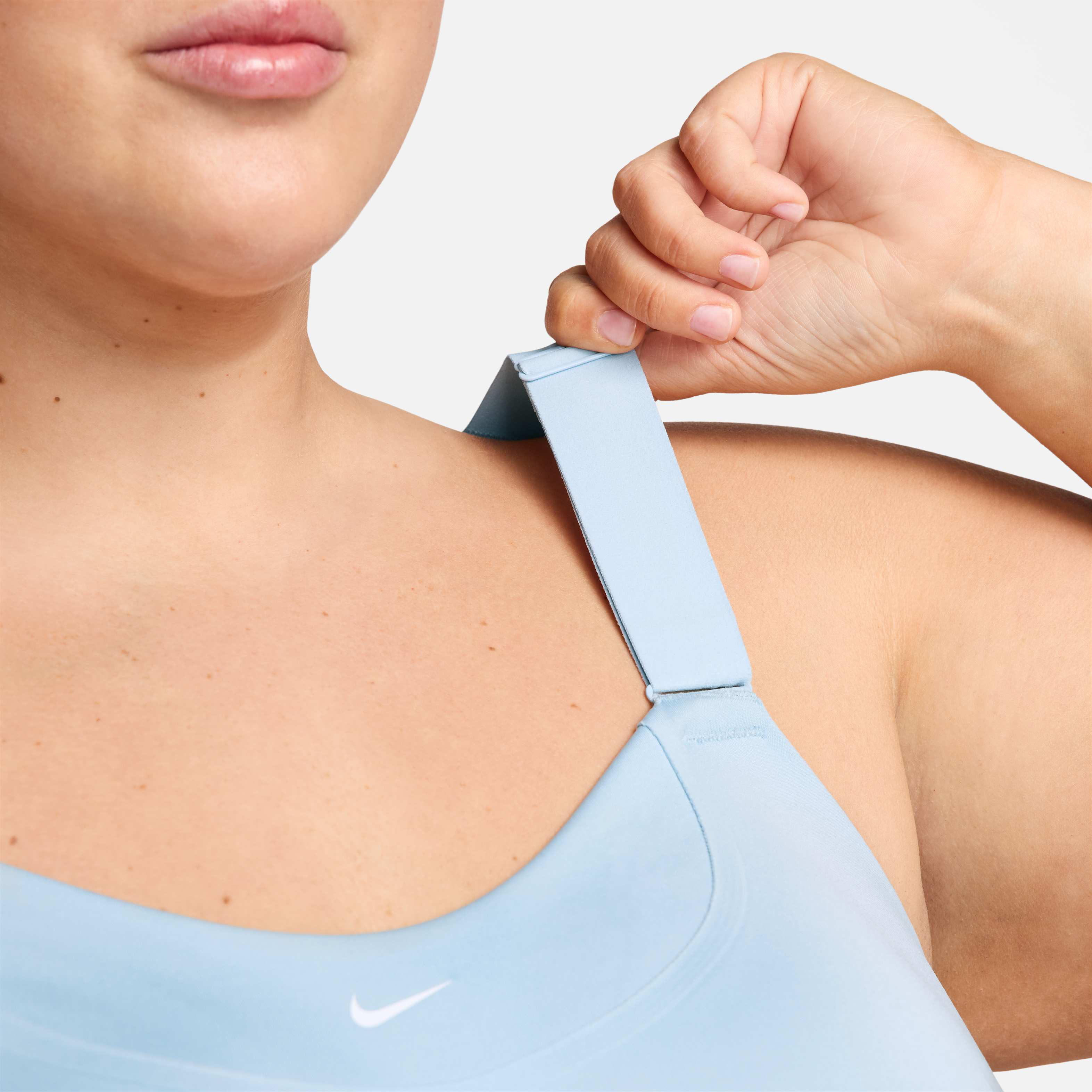 نايكي ألفا image number 11