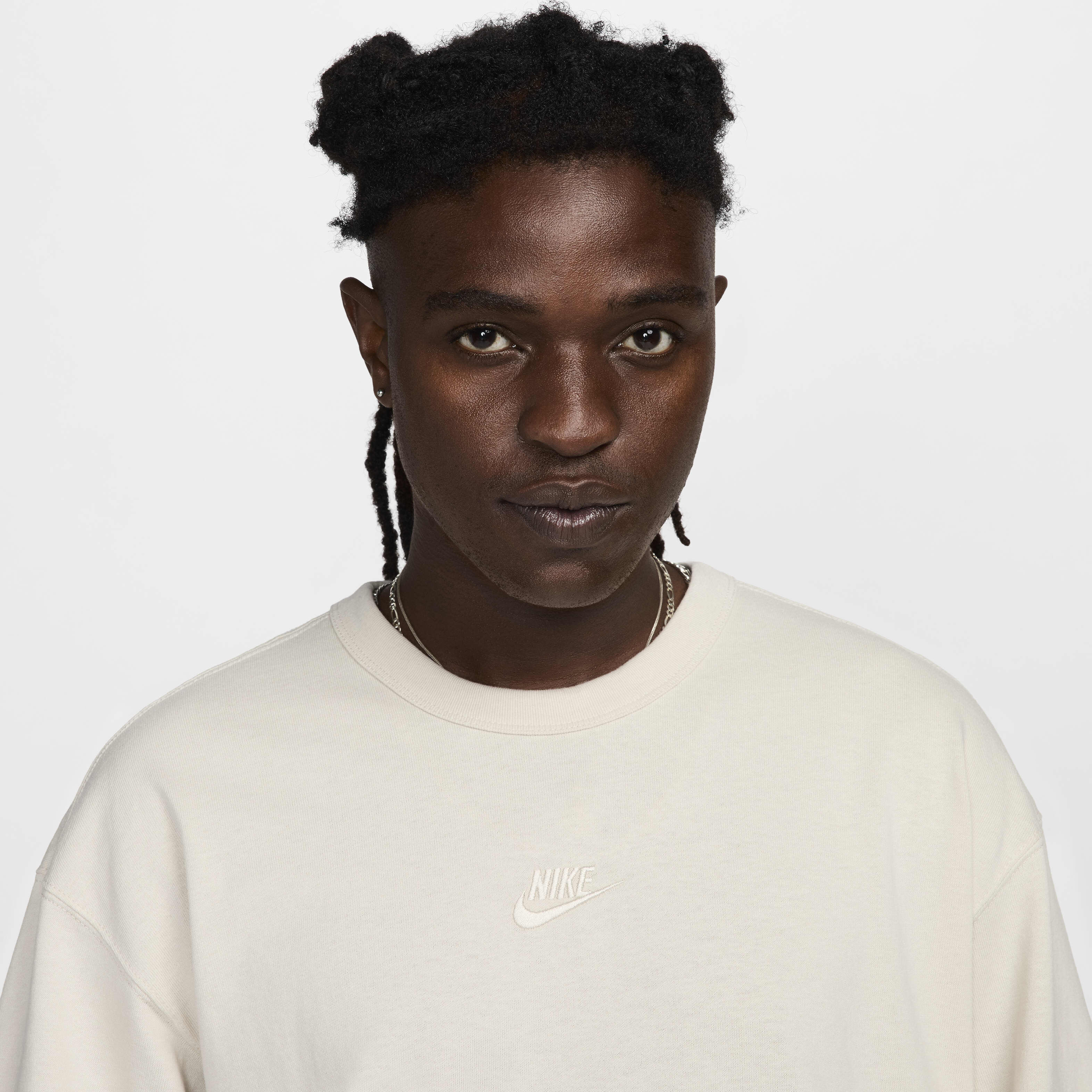 Nike Sportswear Premium Essentials image number 2