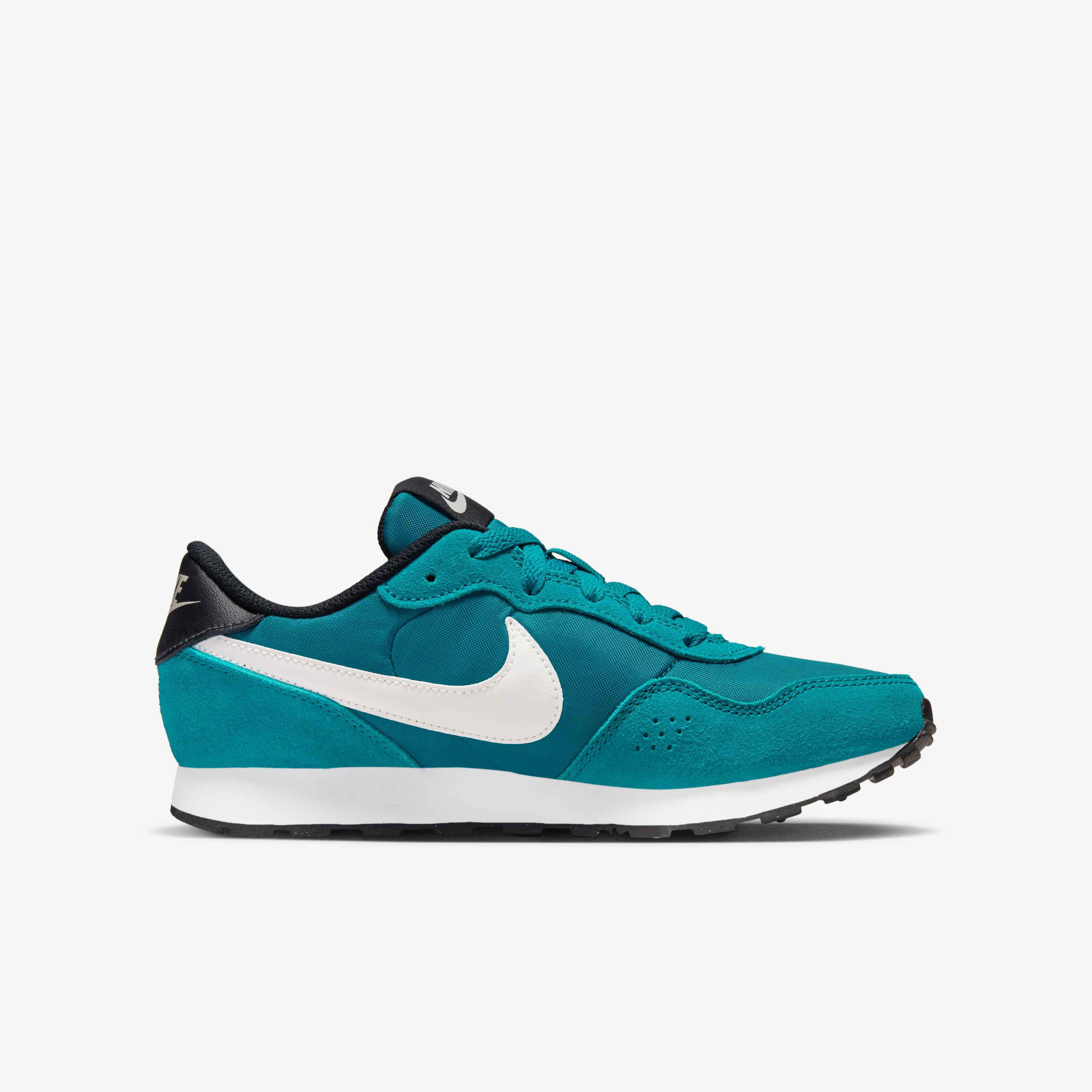 Nike MD Valiant image number 2