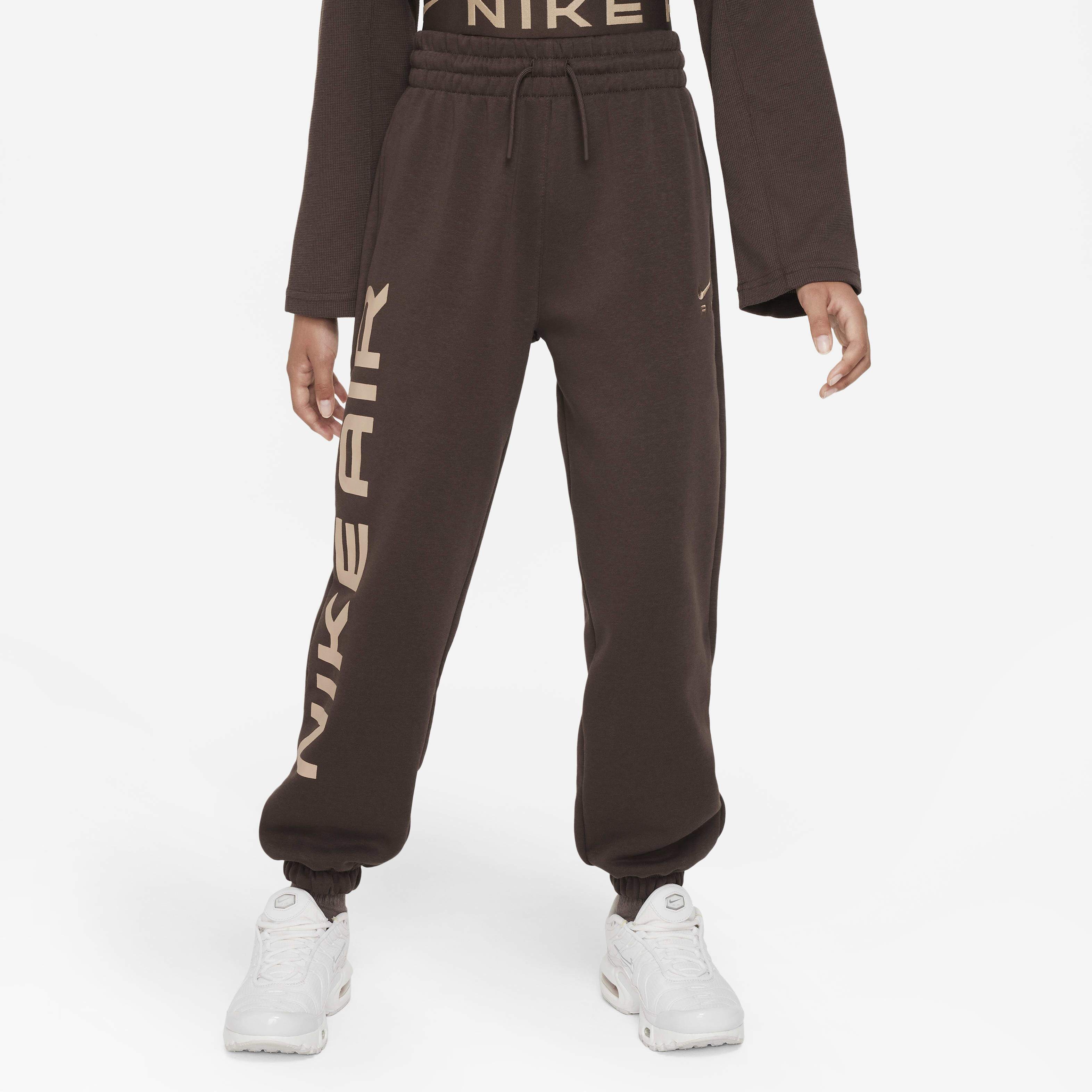 اير كلوب فليس image number 0