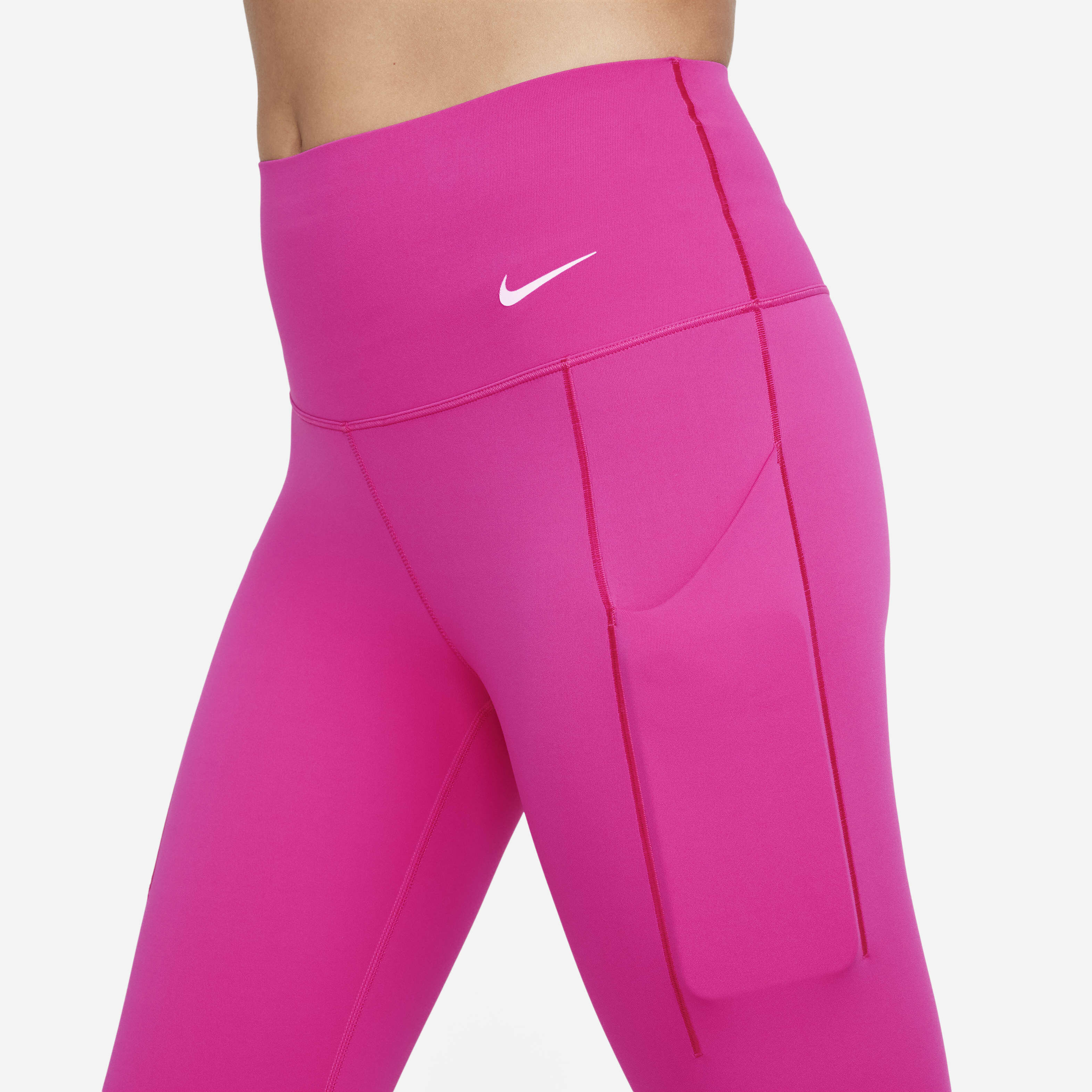 نايكي يونيفيرسا image number 6