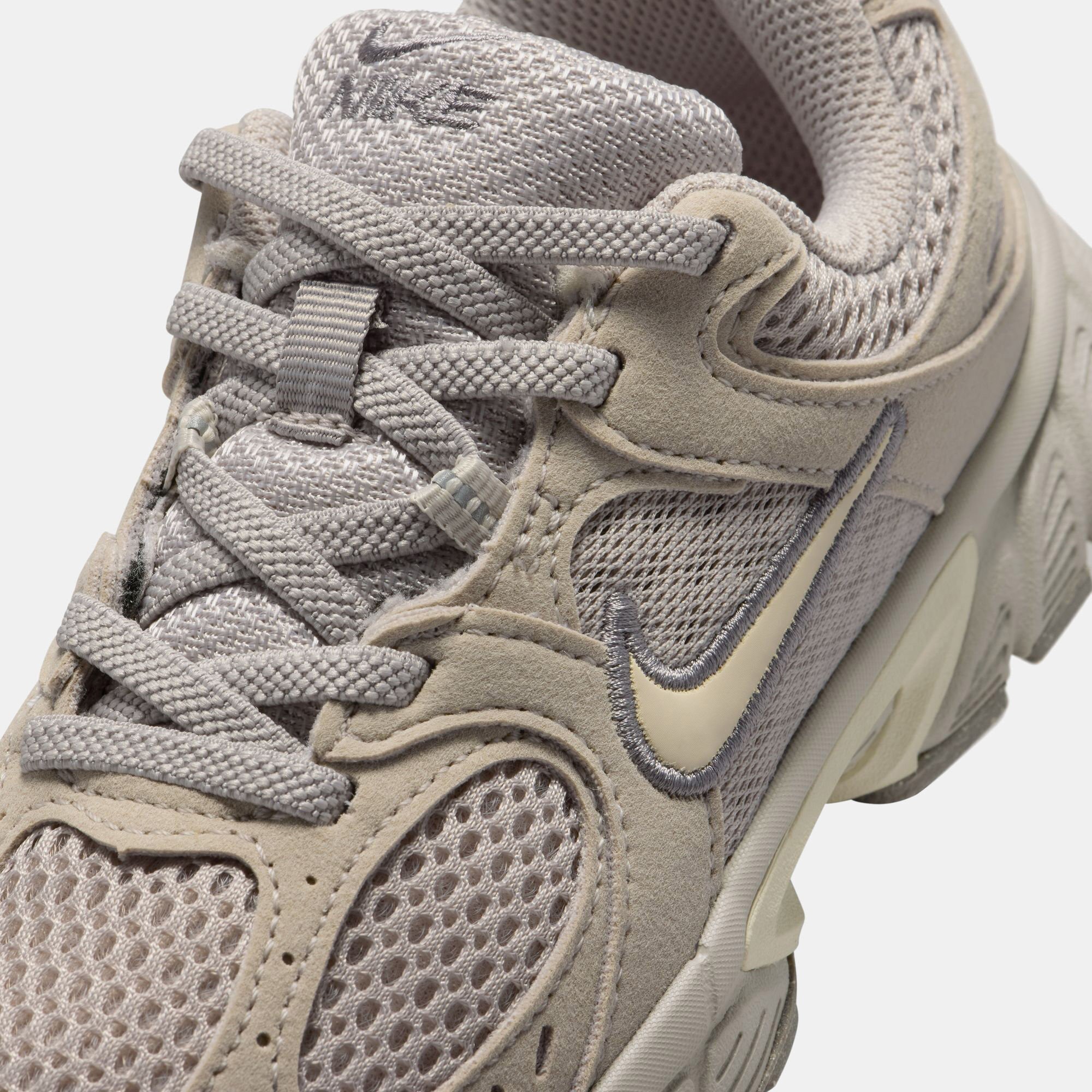 Nike V5 Runner image number 8