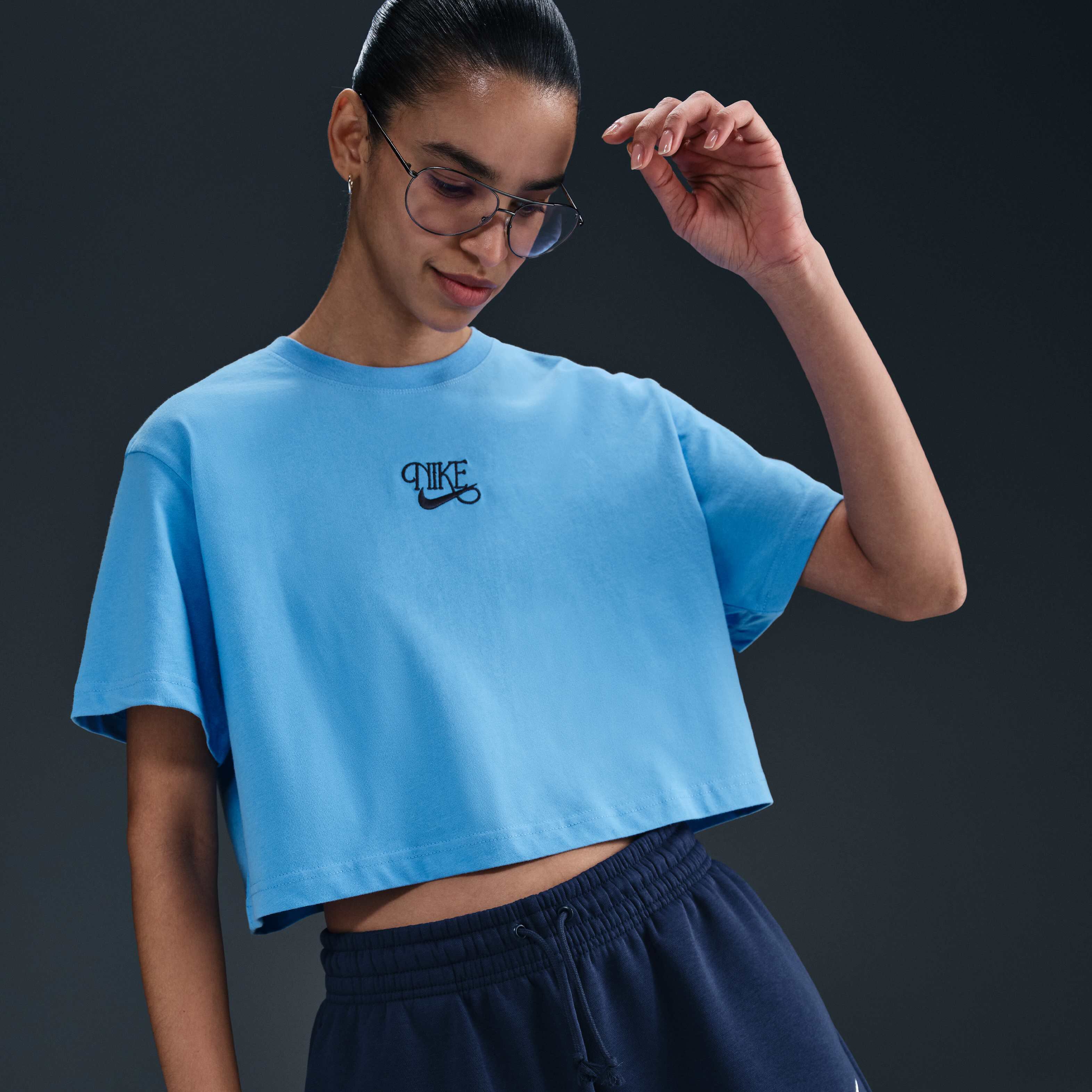 نايكي سبورتسوير image number 2