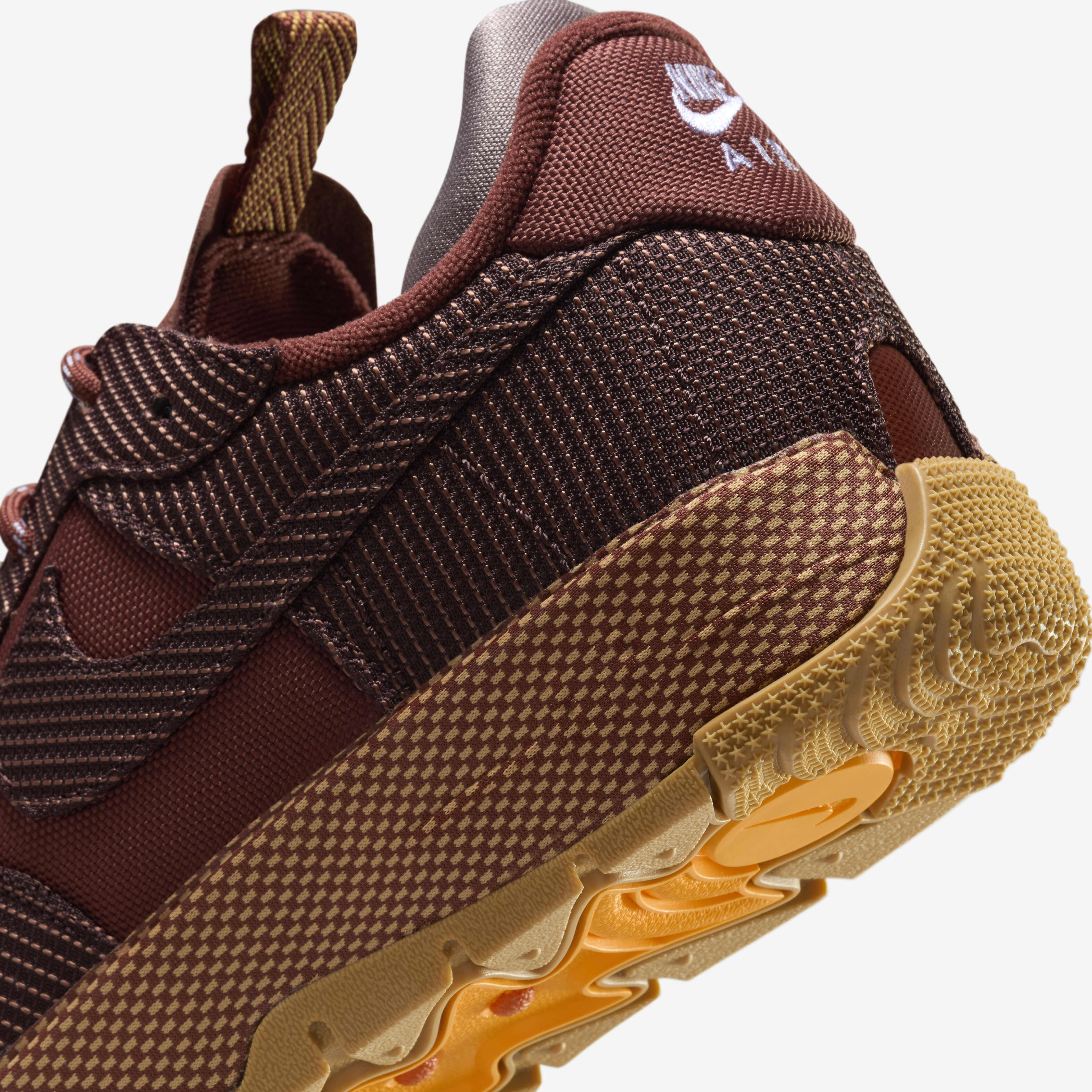 اير فورس 1 وايلد image number 7