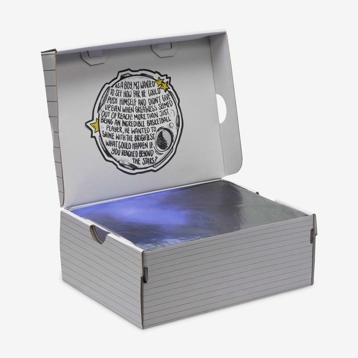 Air Jordan 1 Low Sneaker School image number 9 Air Jordan 1 Low Sneaker School image number 9