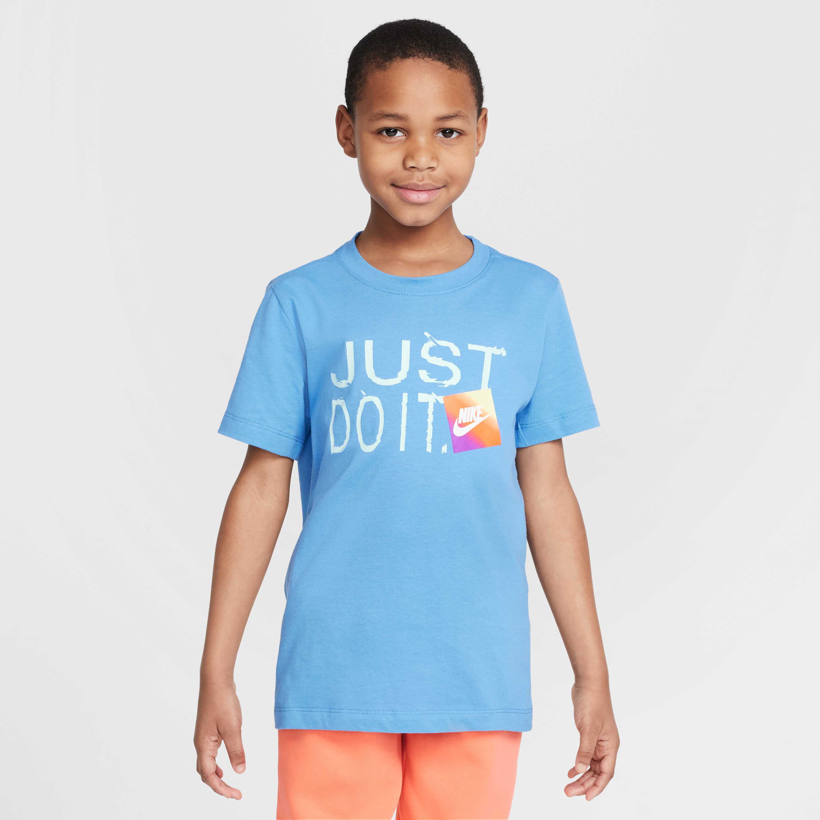 Nike Sportswear image number 0