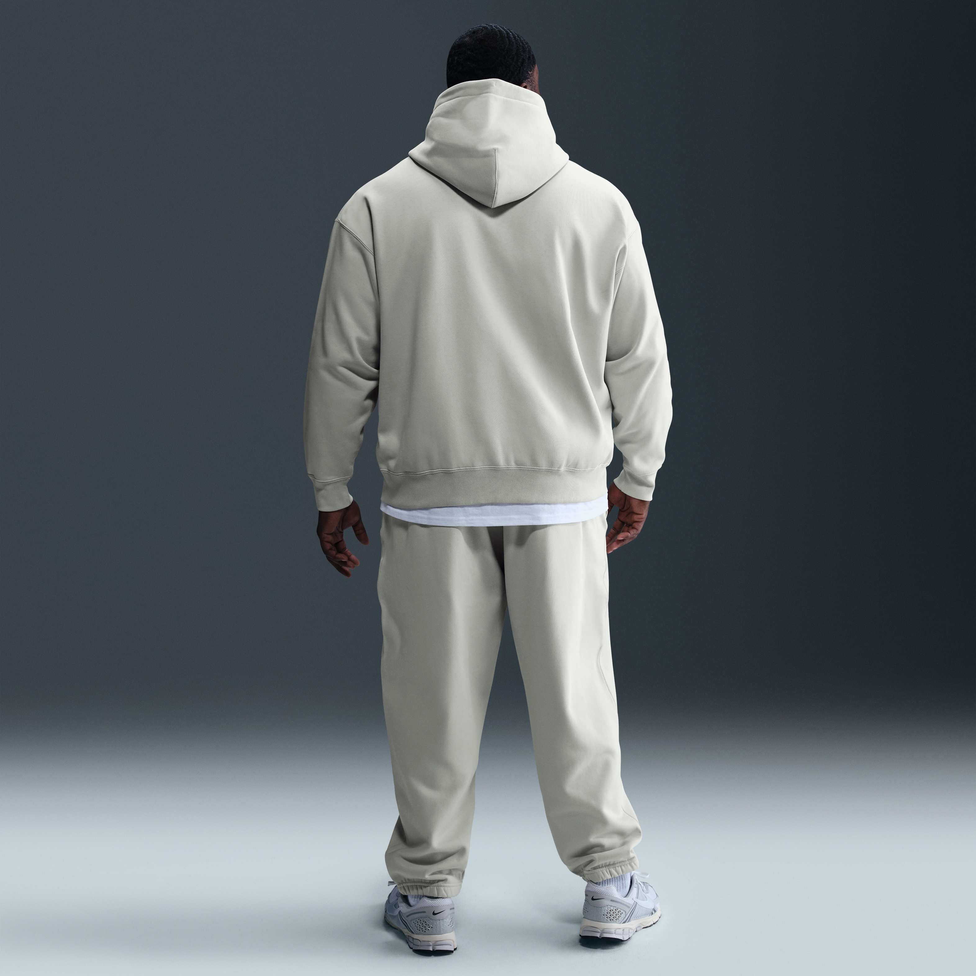 Nike Solo Swoosh image number 13