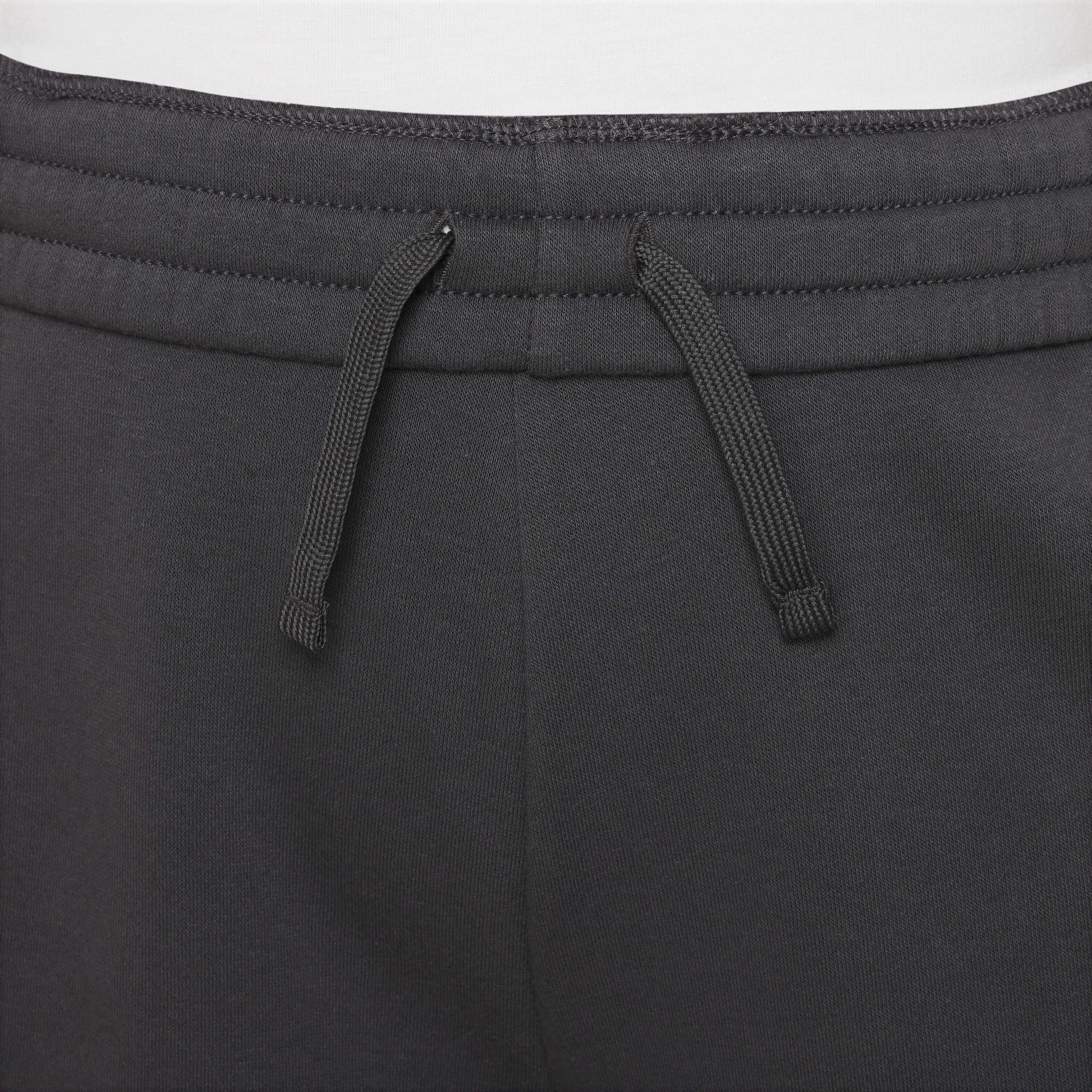 Nike Sportswear image number 2