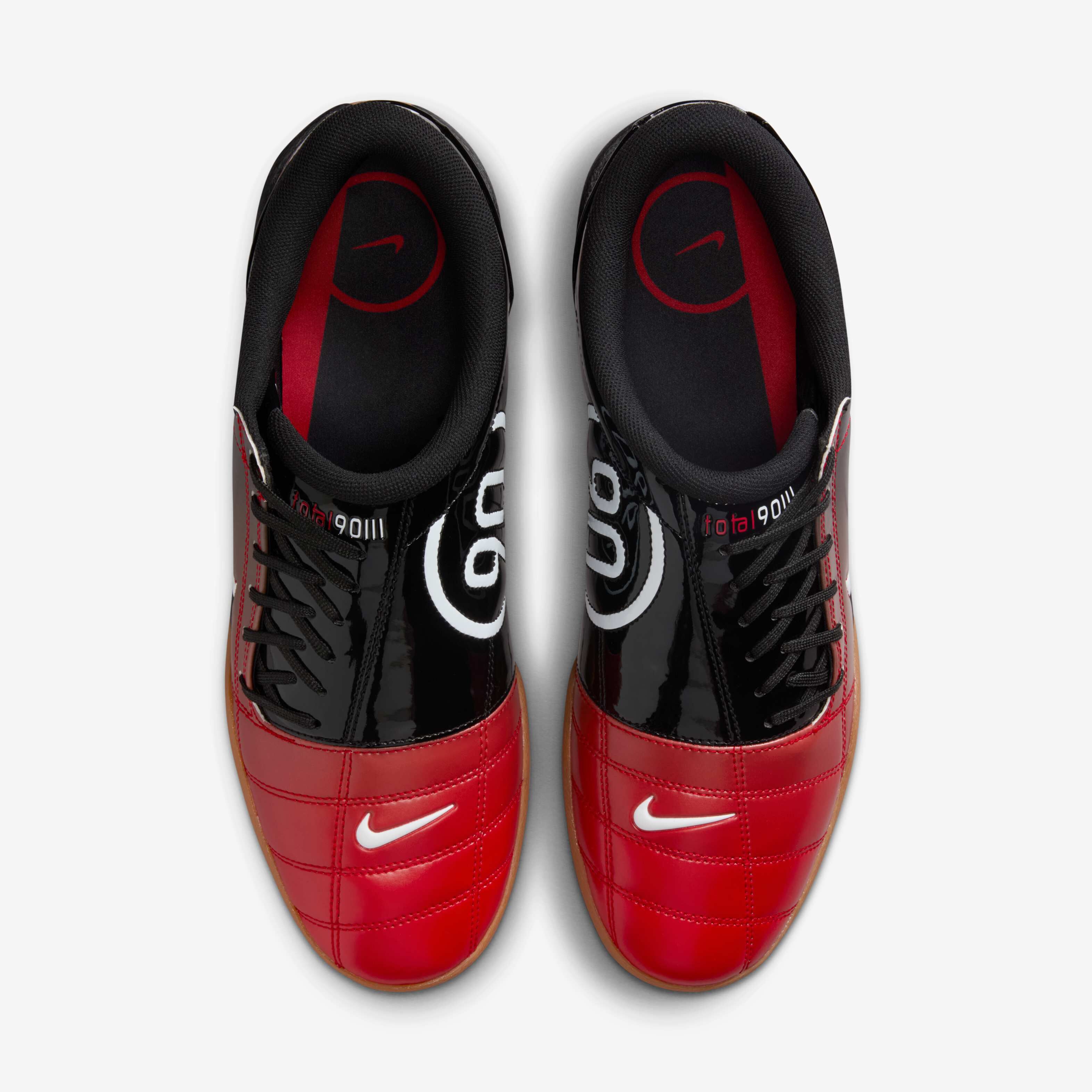 Nike Total90 image number 3