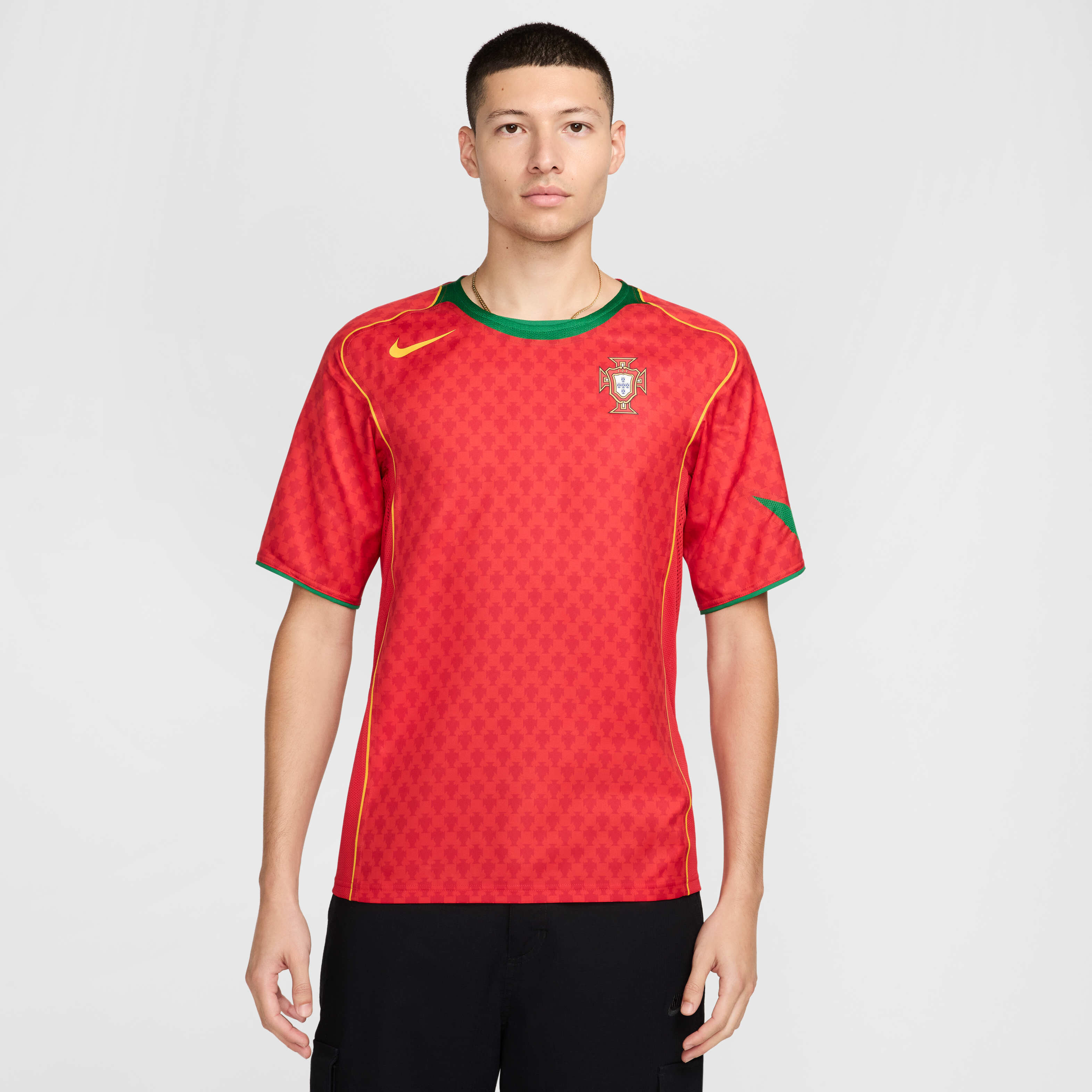【NIKE】LUIS FIGO PORTUGAL 2004 REISSUE レプリカ Jersey Buy Portugal 2004 Reissue Men's Nike Football Replica Shirt
